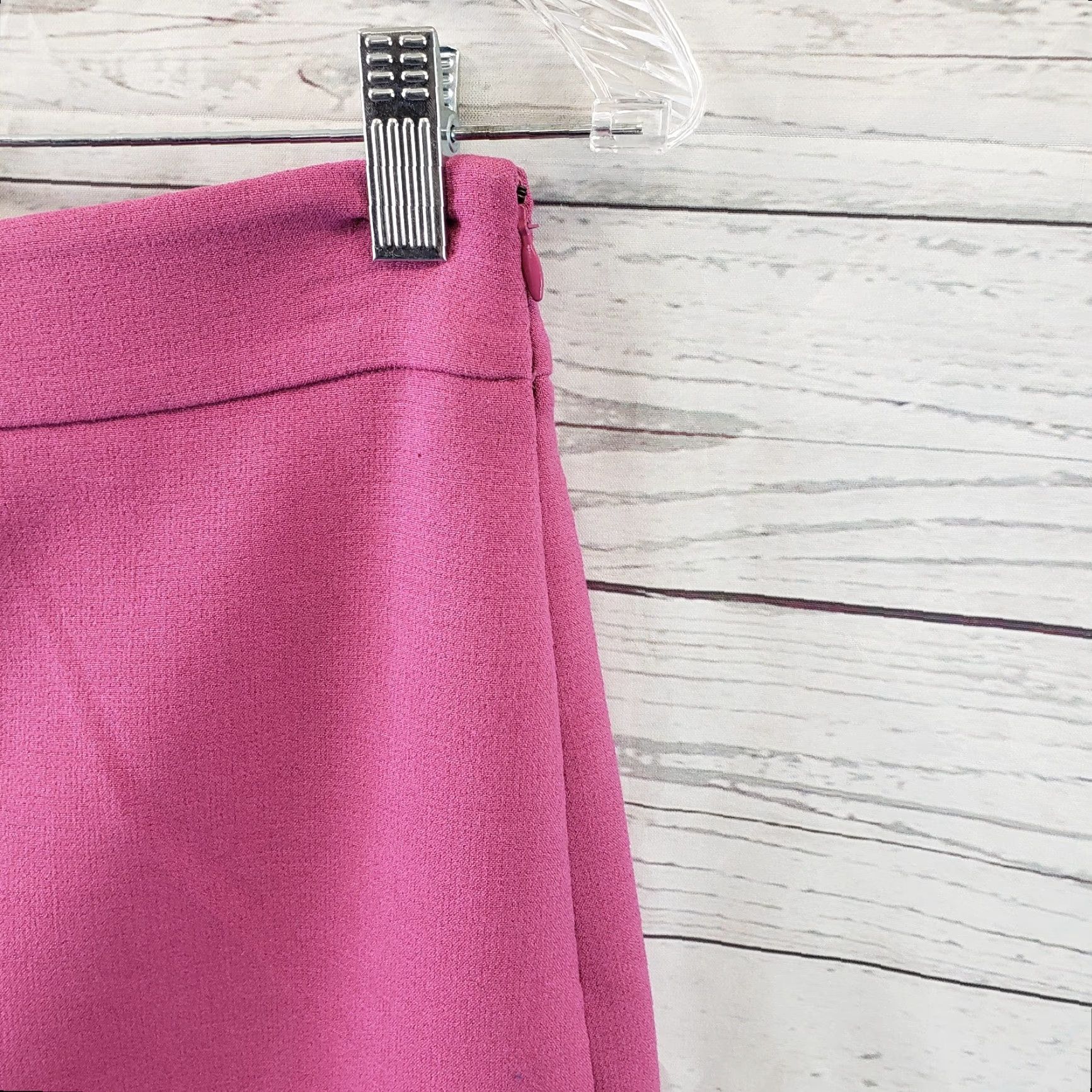 Loft VINTAGE LOFT Ann Taylor LOFT Womens Skirt Sz 2 Solid Pink Scallop Hem Side Zip Short Pencil Womens Size 26" / US 2 / IT 38 - 2 Thumbnail