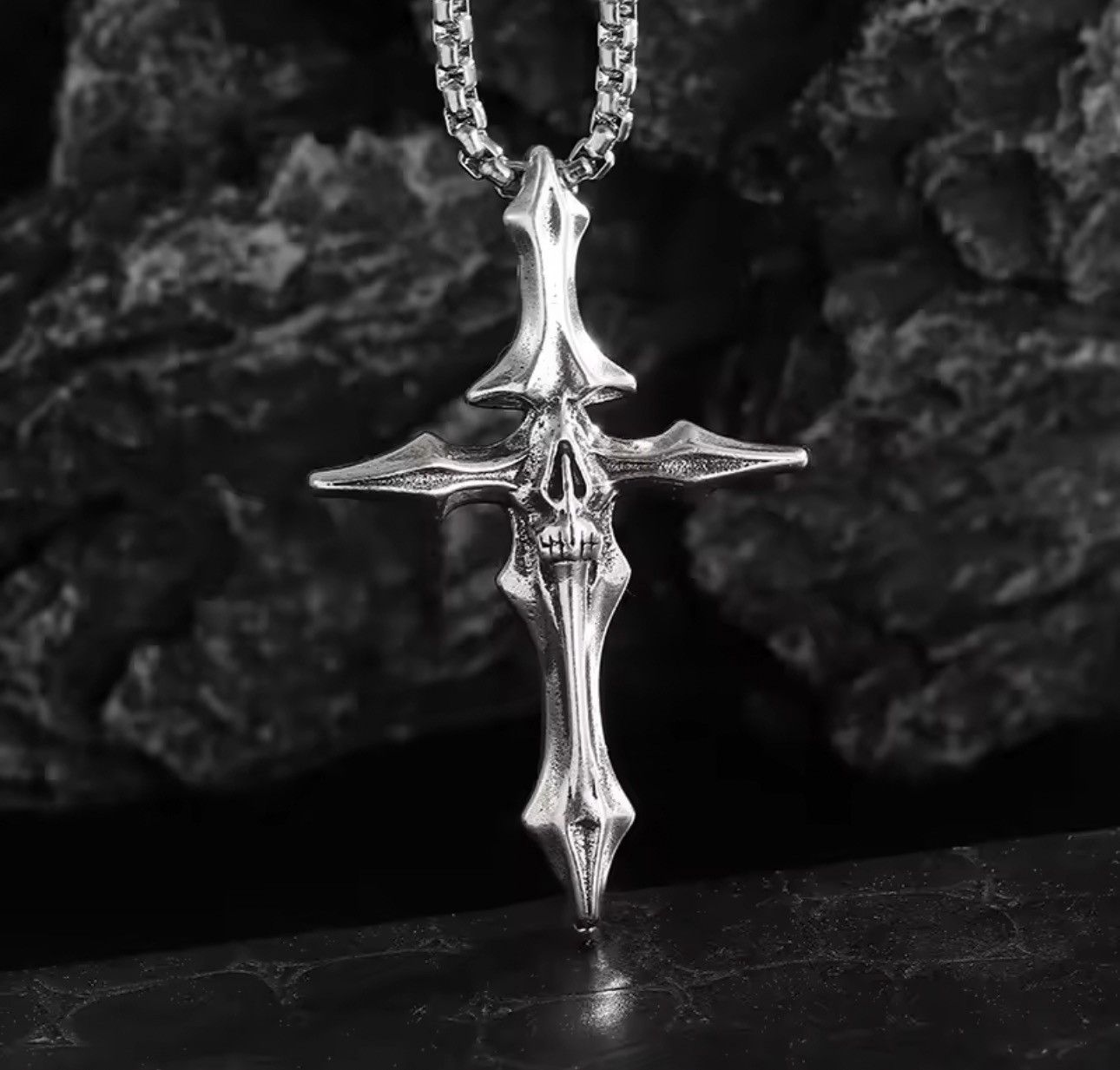 Jewelry Gothic Vintage Cross Skeleton Necklace Size ONE SIZE - 3 Thumbnail