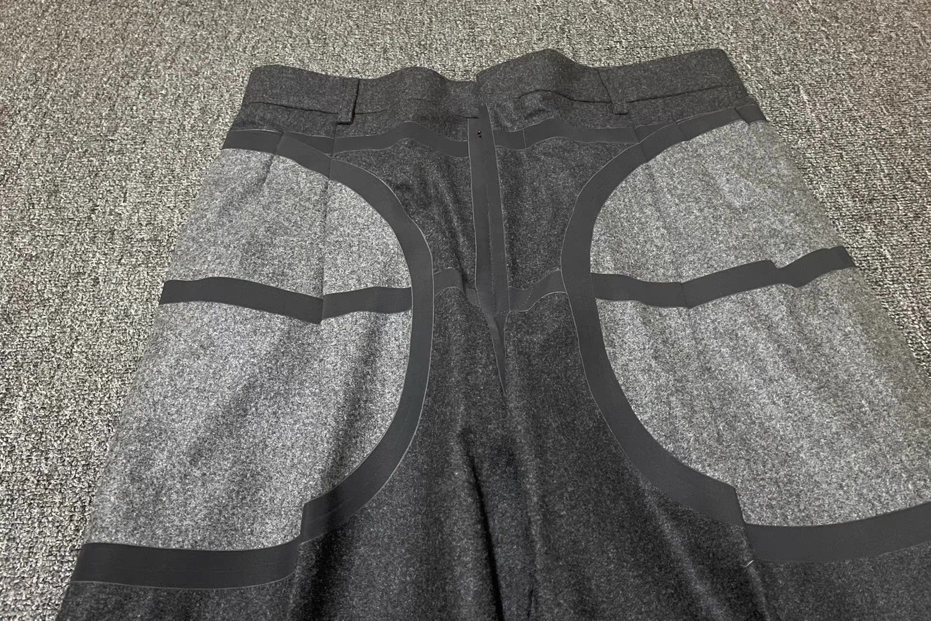 Givenchy Givenchy runway wide-leg wool casual pants Q4 Size US 32 / EU 48 - 2 Thumbnail