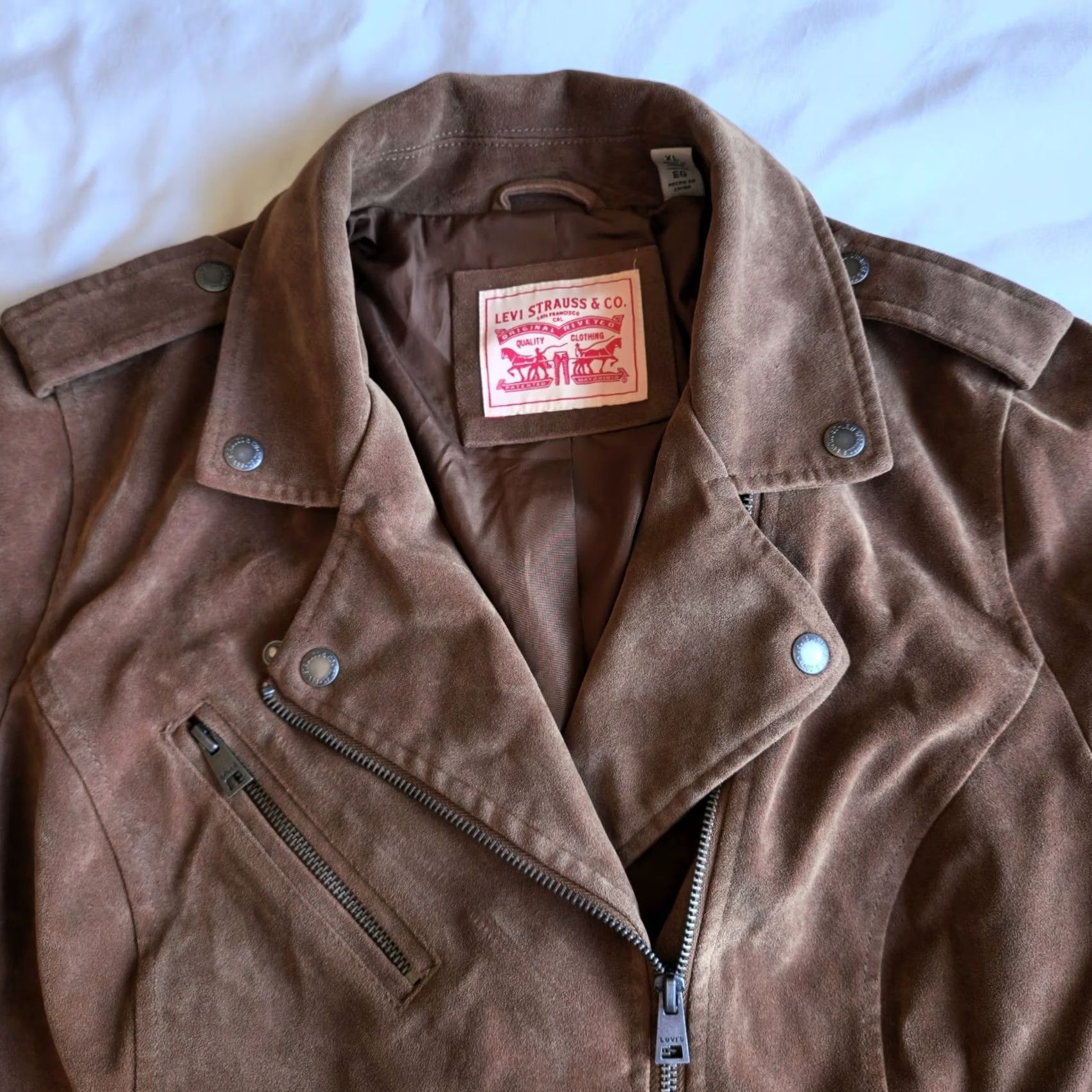 Levi's Item Specifications: Features: Sole Size XL / US 12-14 / IT 48-50 - 2 Thumbnail