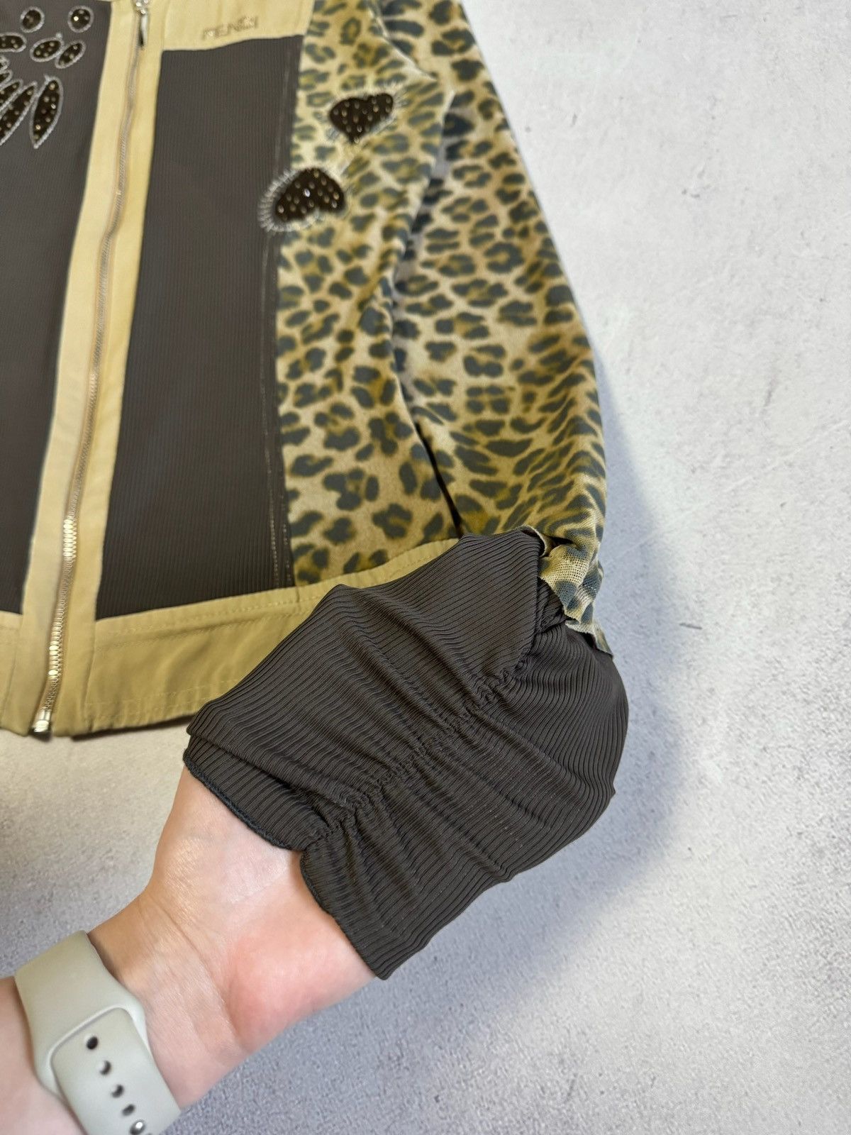Fendi Fendi Jacket Long Sleeve Zip Leopard Womens 42 Size Rare Size M / US 6-8 / IT 42-44 - 6 Thumbnail
