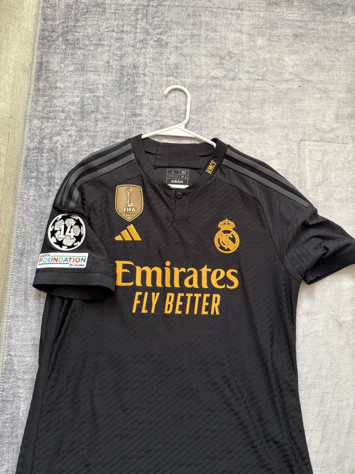 Adidas 2023/24 Real Madrid Third Jersey - Camavinga 12 Size US L / EU 52-54 / 3 - 1 Thumbnail