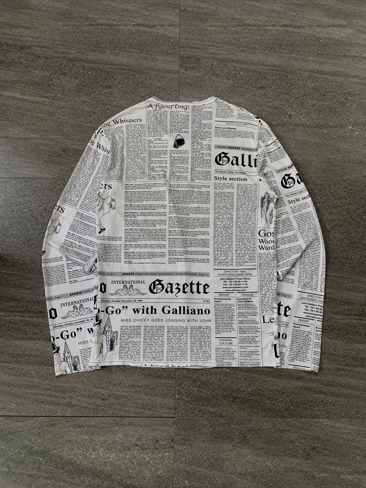 John Galliano FREE TAX! 2000s Gazzete Newspaper Ls tee Size US M / EU 48-50 / 2 - 6 Thumbnail