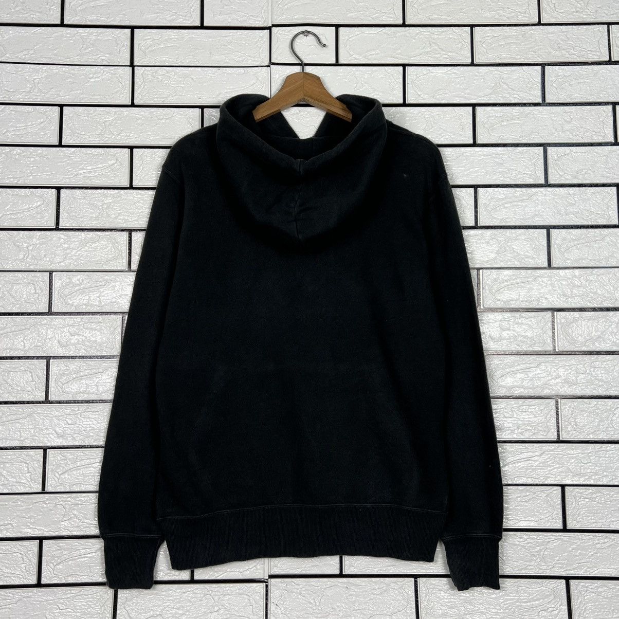 Champion CHAMPION Black Plain Pullover Hoodie Sweatshirt #4085-C186 Size US M / EU 48-50 / 2 - 13 Thumbnail