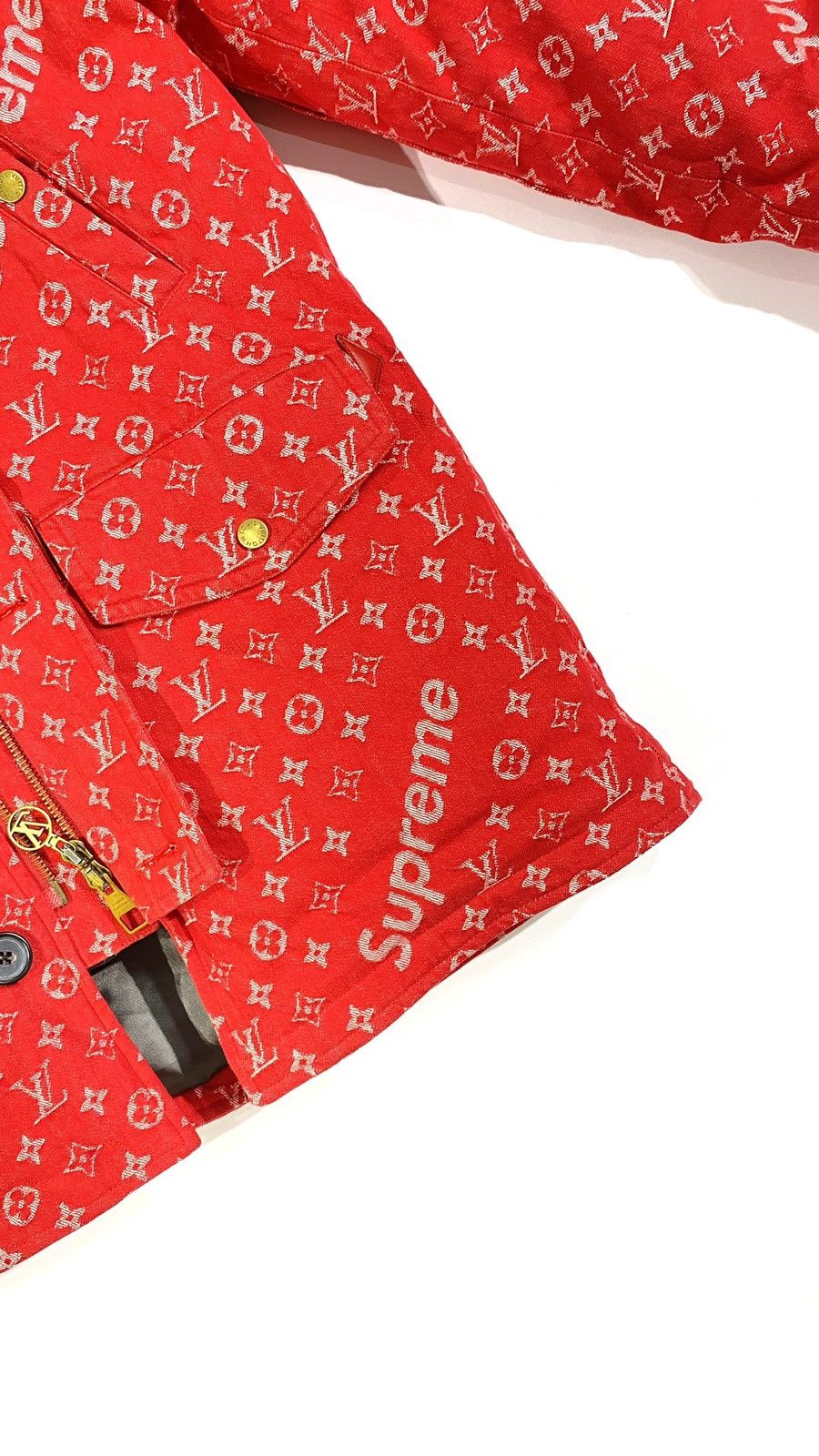 Louis Vuitton × Supreme Louis Vuitton X SUPREME 1 OF 1 Unreleased Sample Red Parka Size US M / EU 48-50 / 2 - 5 Thumbnail