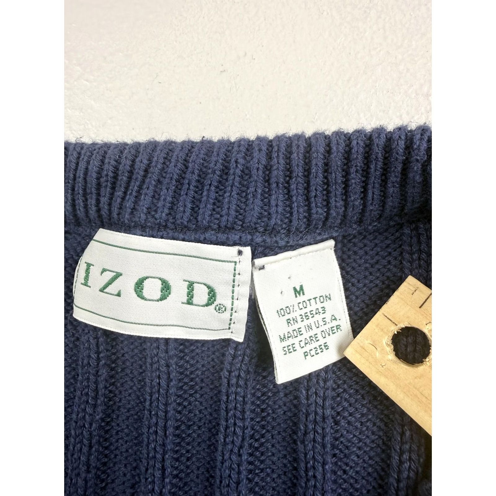Izod VINTAGE IZOD Sweater Vest Mens Medium Blue V Neck Cotton Knit Golf Pullover USA Size US M / EU 48-50 / 2 - 3 Thumbnail