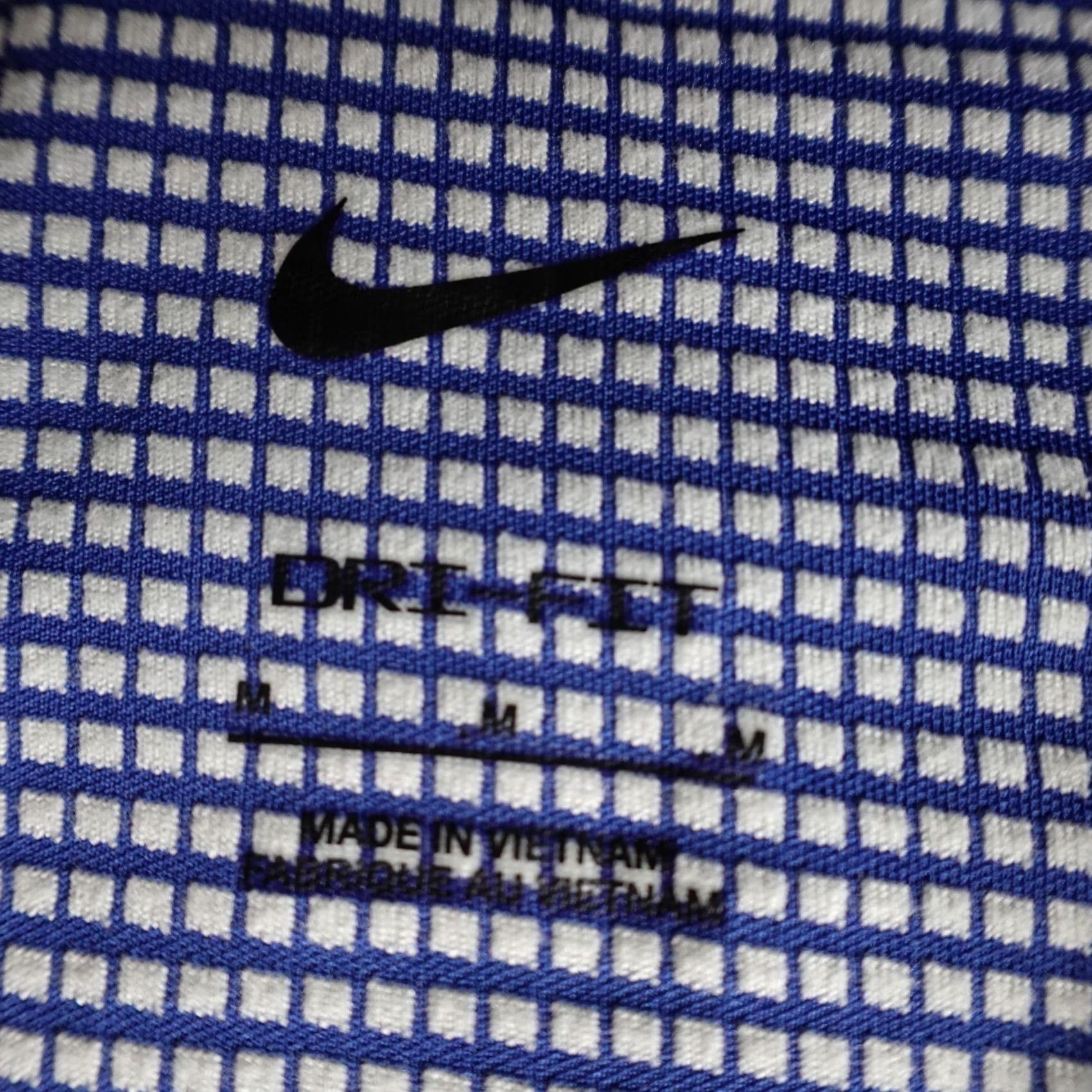 Nike Nike Mens Shirt Medium Blue 1/4 Zip Running Dri-Fit Logo Activewear Regular Pullover Seasonal Sports VG-432 Size US M / EU 48-50 / 2 - 6 Thumbnail