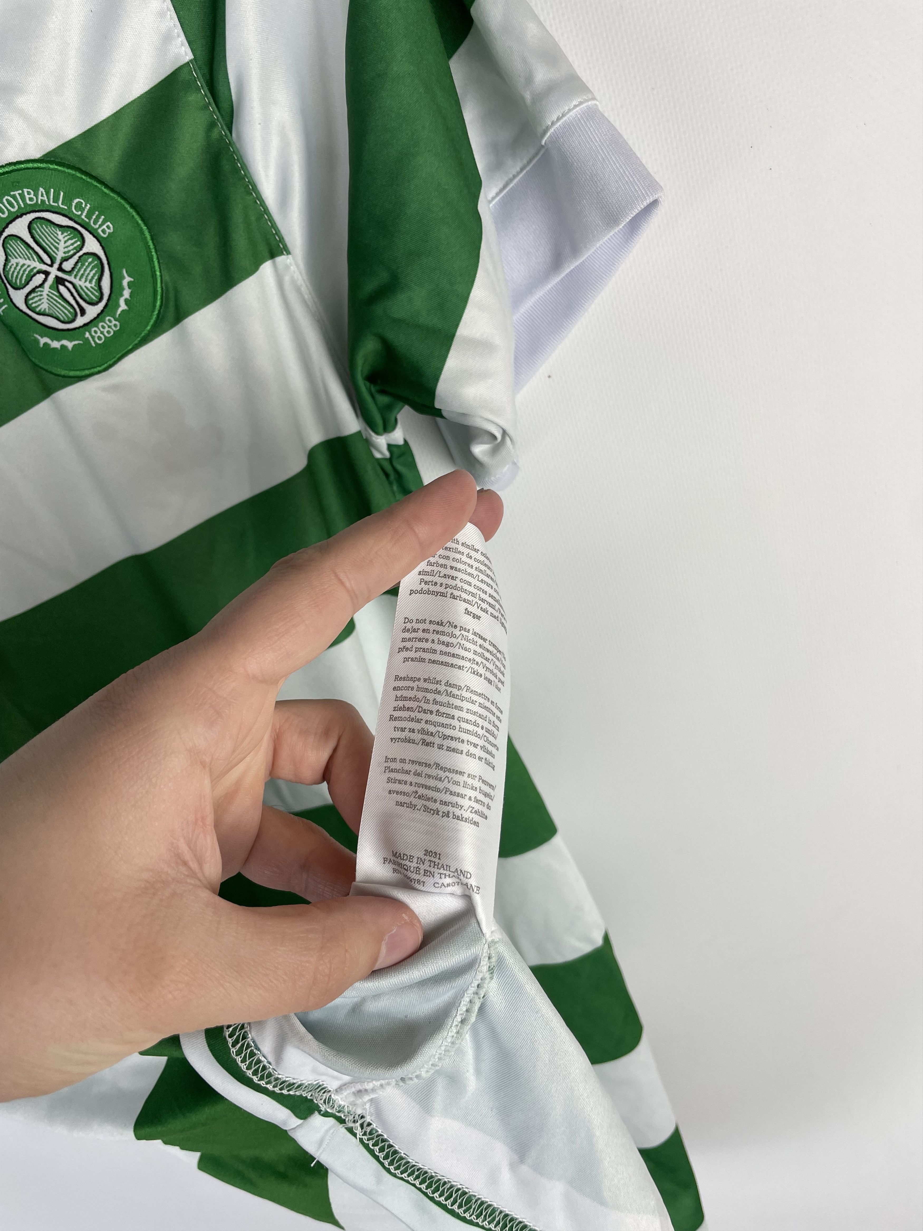 Umbro Vintage Umbro Celtic Jersey Size US M / EU 48-50 / 2 - 10 Thumbnail