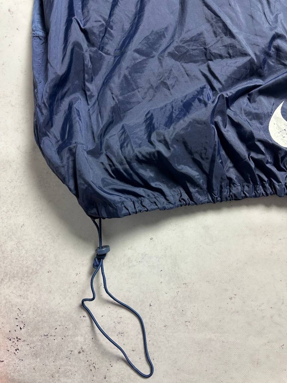 Nike Vintage Nike Swoosh Boxy Nylon Jacket Y2K L Size US L / EU 52-54 / 3 - 8 Thumbnail