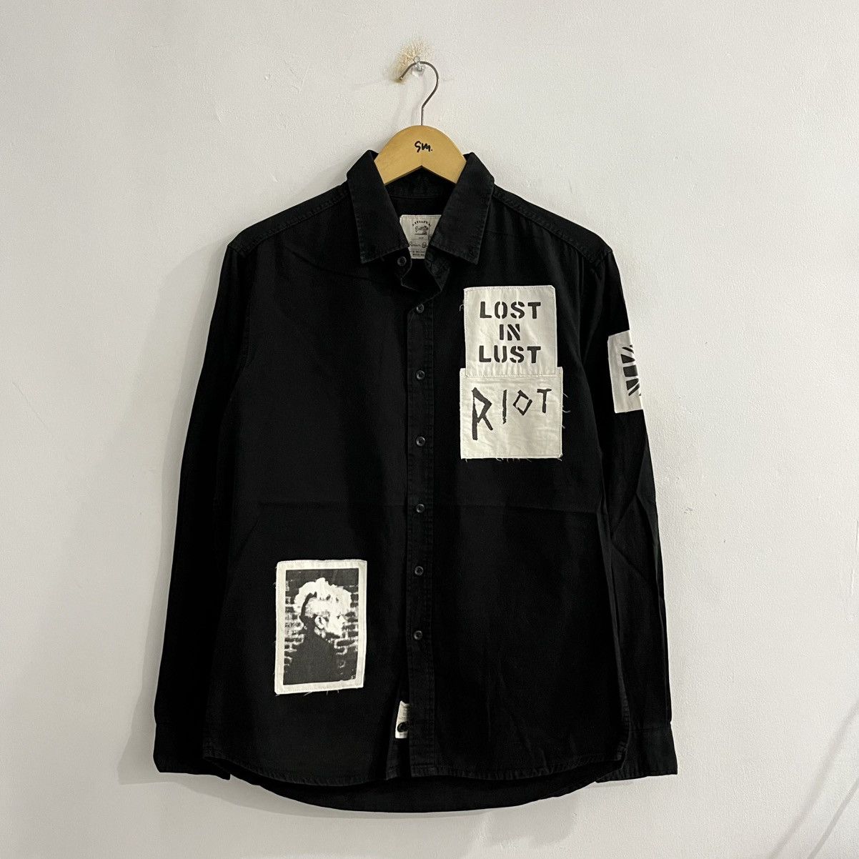 Japanese Brand Attention Emo Gothic Badges Button Up Shirt Size US M / EU 48-50 / 2 - 1 Thumbnail