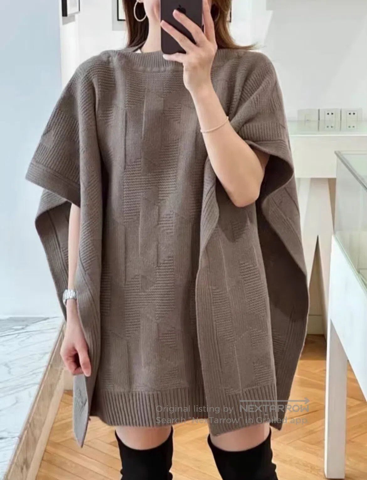 Hermes Hermes Khaki H-patterned knitted cloak| Size S / US 4 / IT 40 - 1 Thumbnail