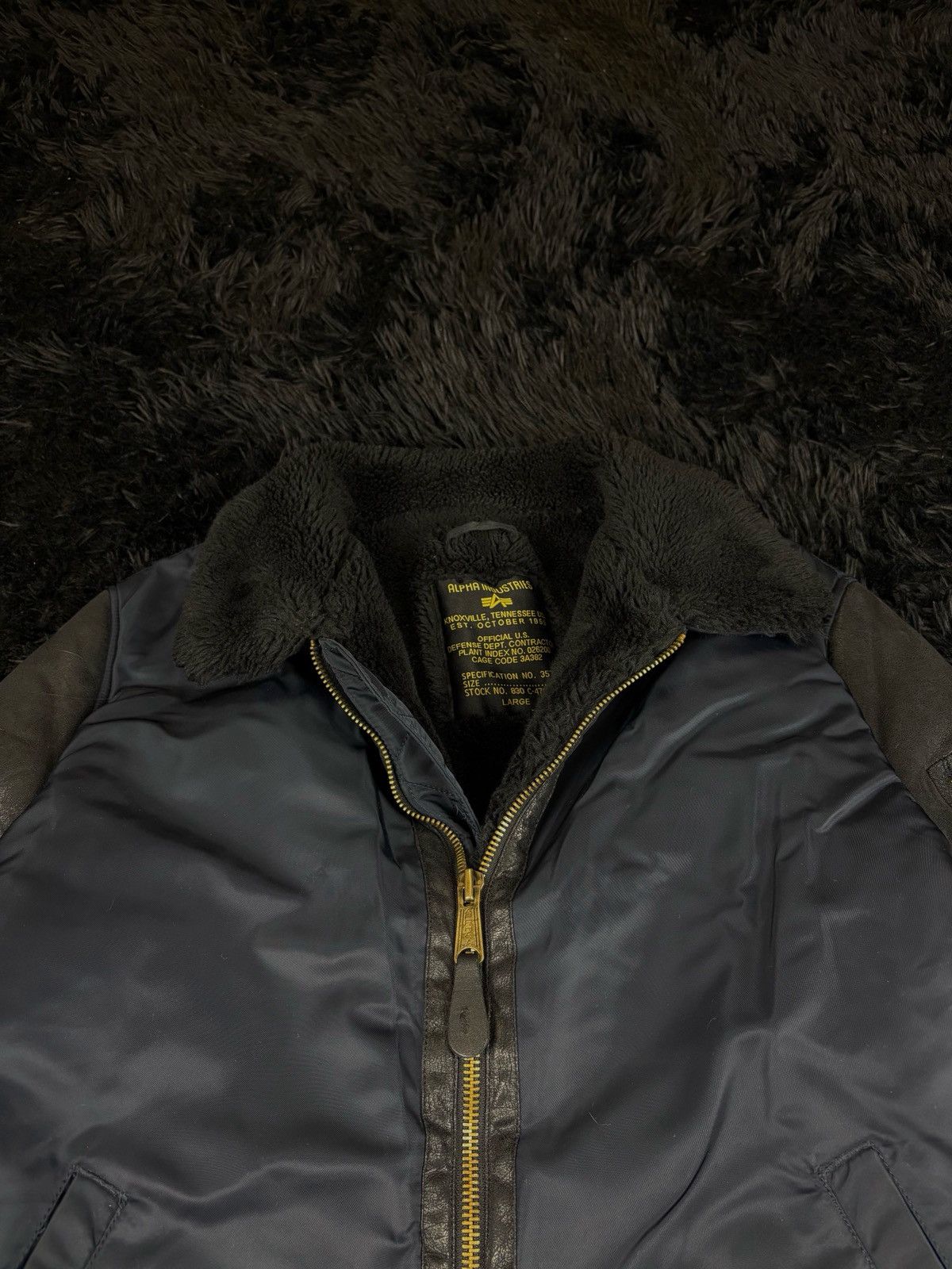 Alpha Industries Alpha Industries Hybrid Nylon Leather Sherpa Bomber Jacket Size US L / EU 52-54 / 3 - 3 Thumbnail