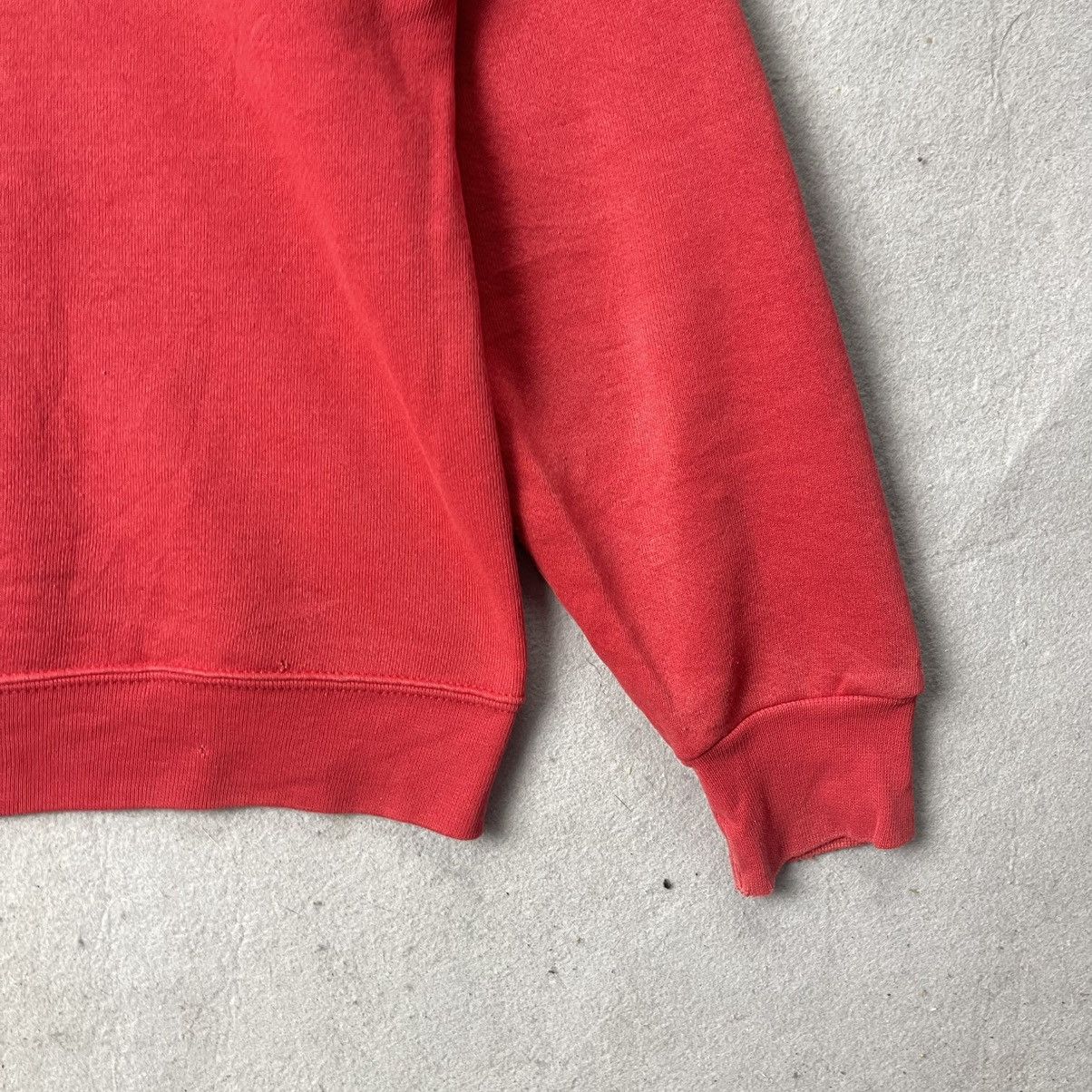 Disney Vintage Mickey & Pluto Graphic Sweatshirt (90s) Size US L / EU 52-54 / 3 - 4 Thumbnail