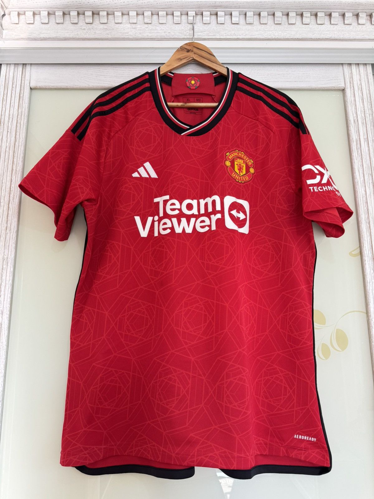 Adidas Manchester United 2023-2024 Home Soccer Jersey Football Kit Size US XL / EU 56 / 4 - 5 Thumbnail