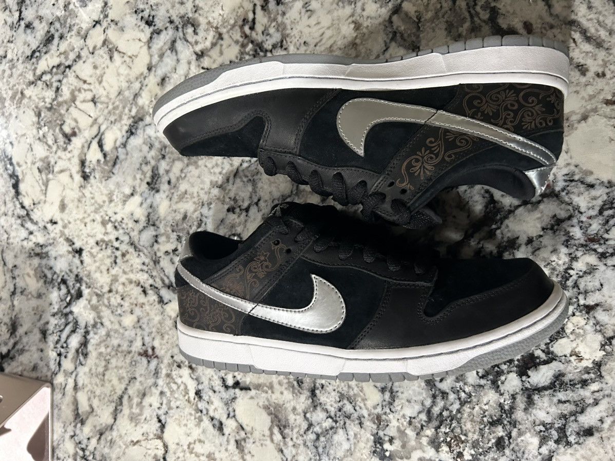 Nike SB Nike sb dunk takashi 2 sz9 2007 Size US 9 / EU 42 - 2 Thumbnail