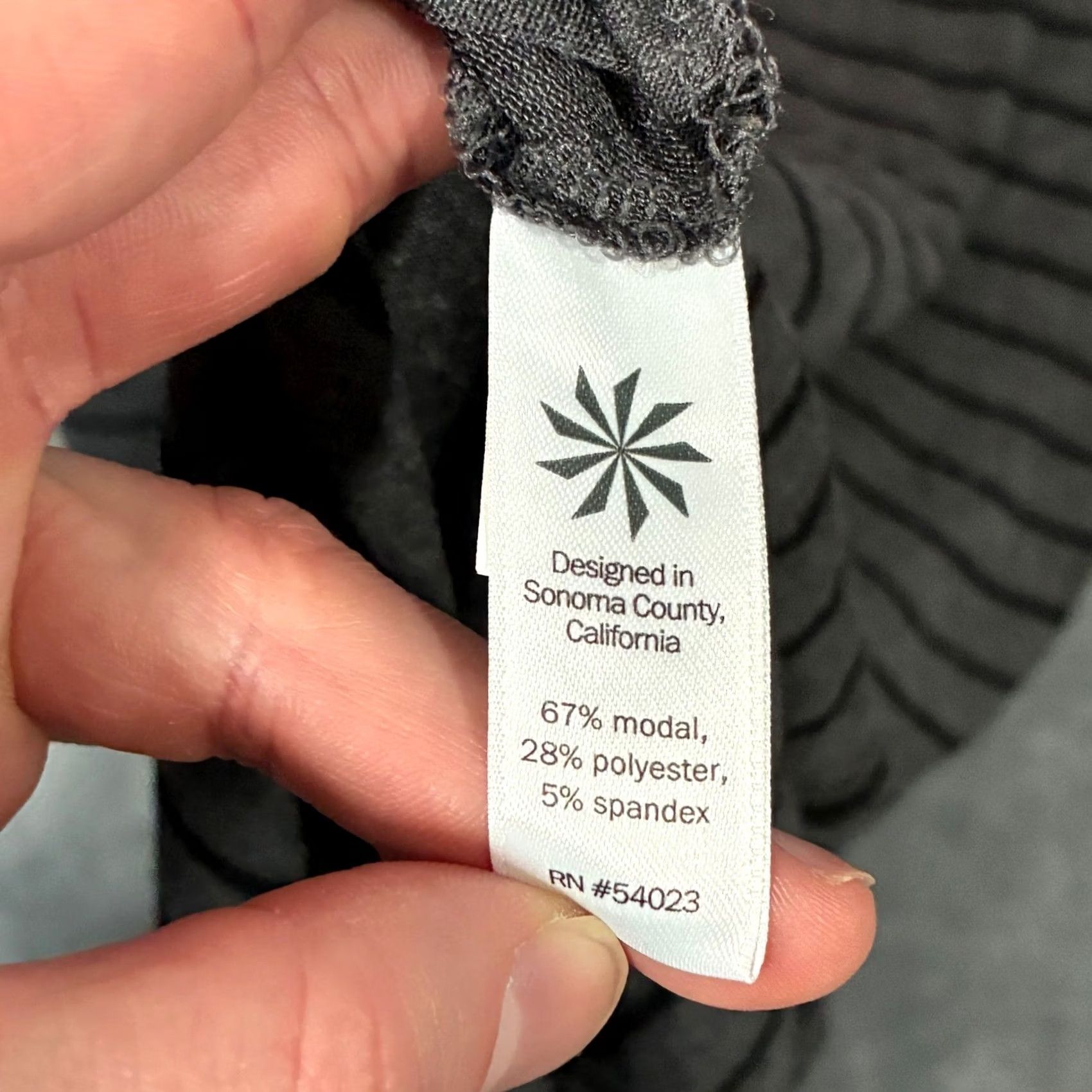 Athleta Athleta Turtleneck Long Sleeve Top Gray Black Size S Size S / US 4 / IT 40 - 6 Thumbnail