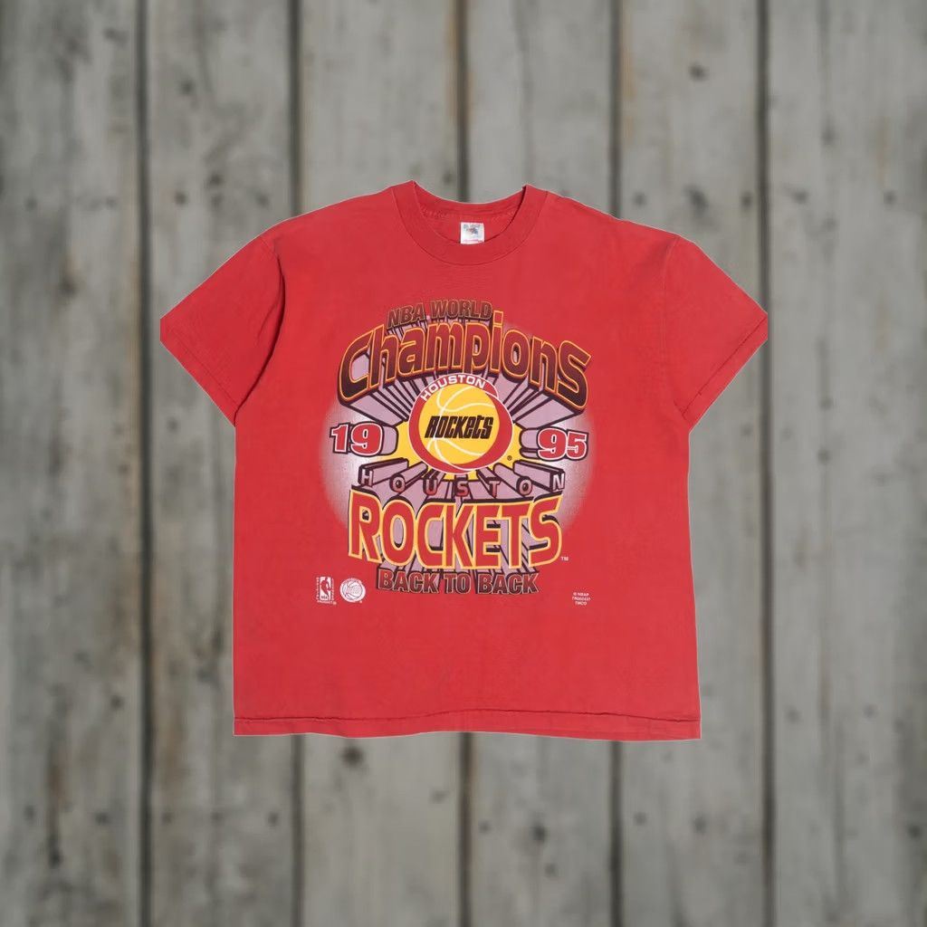 Fruit Of The Loom VINTAGE Nike Shirt Unisex Adults T-Shirt 1995 NBA Champions Houston Rockets Red XS? Size US XL / EU 56 / 4 - 1 Thumbnail