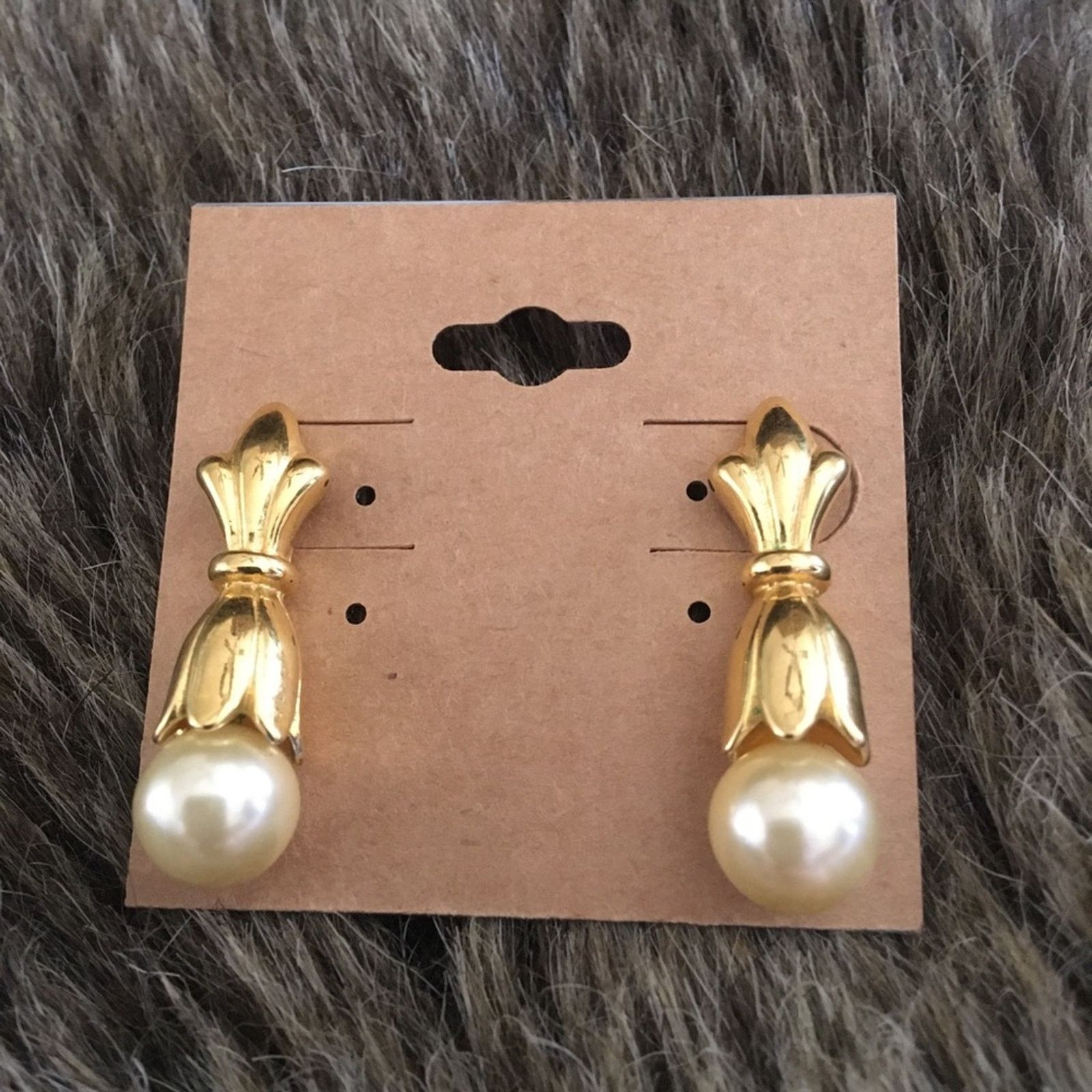 Jewelry Premier Designs gold and faux pearl earrings Size ONE SIZE - 2 Thumbnail