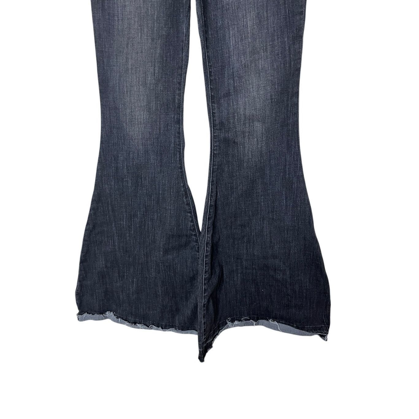 Free People Free People We The Free Irreplaceable Flare Jeans Gray Size Size 28" / US 6 / IT 42 - 3 Thumbnail