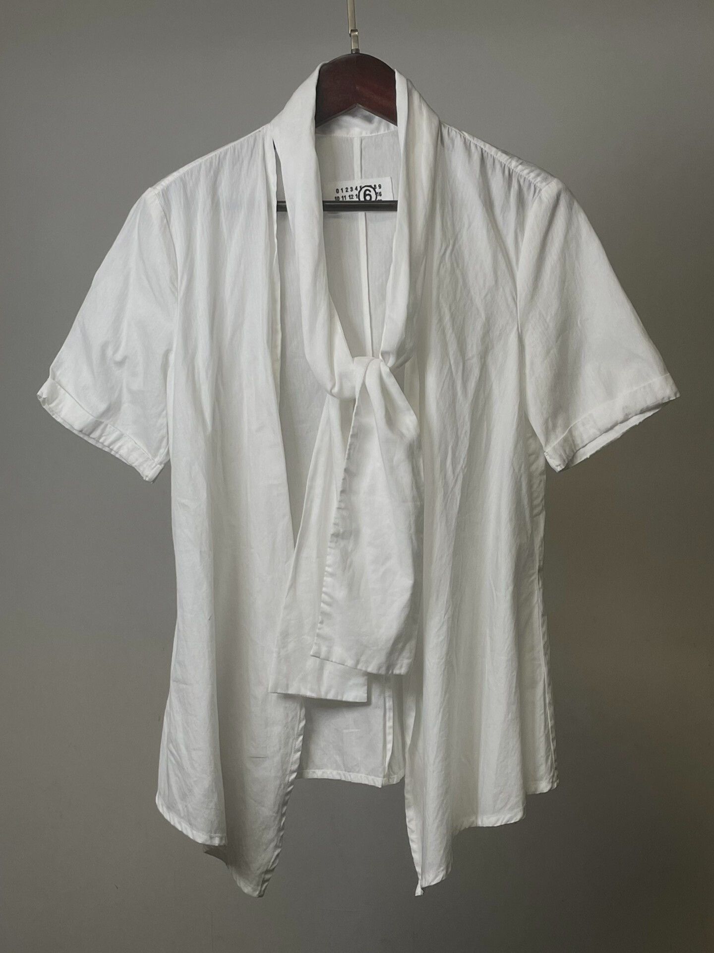 Maison Margiela Maison Martin Margiela White Scarf Cardigan Size M / US 6-8 / IT 42-44 - 1 Thumbnail