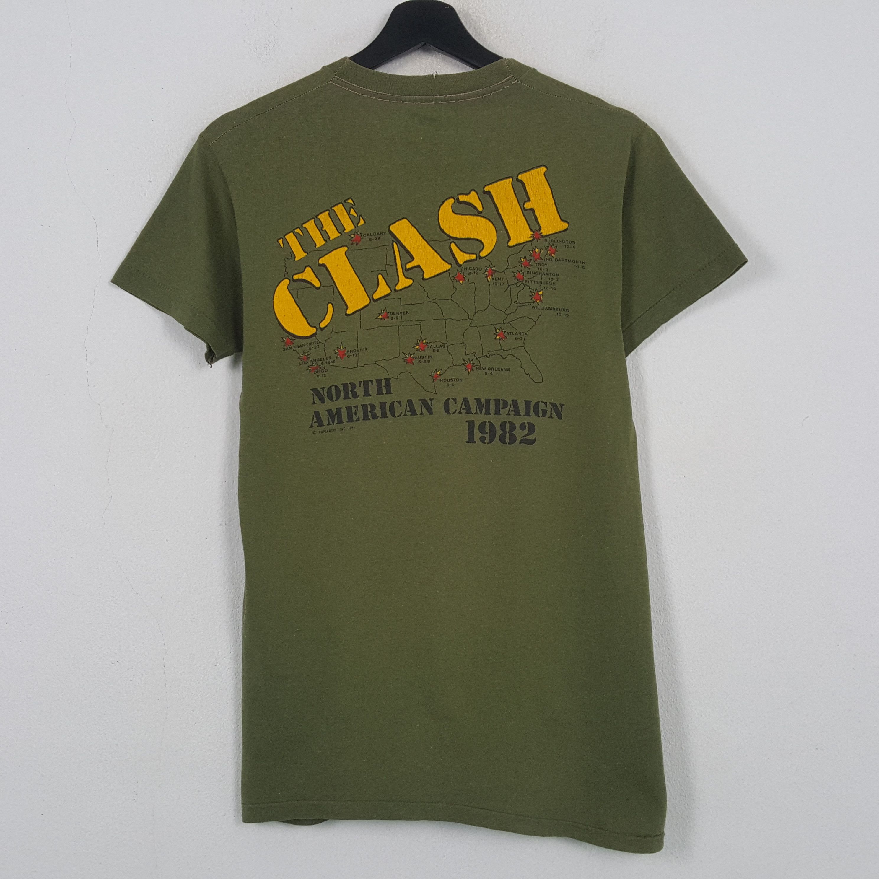 Band Tees The Clash Rock Band Vintage Tshirt 32 Size US S / EU 44-46 / 1 - 1 Thumbnail