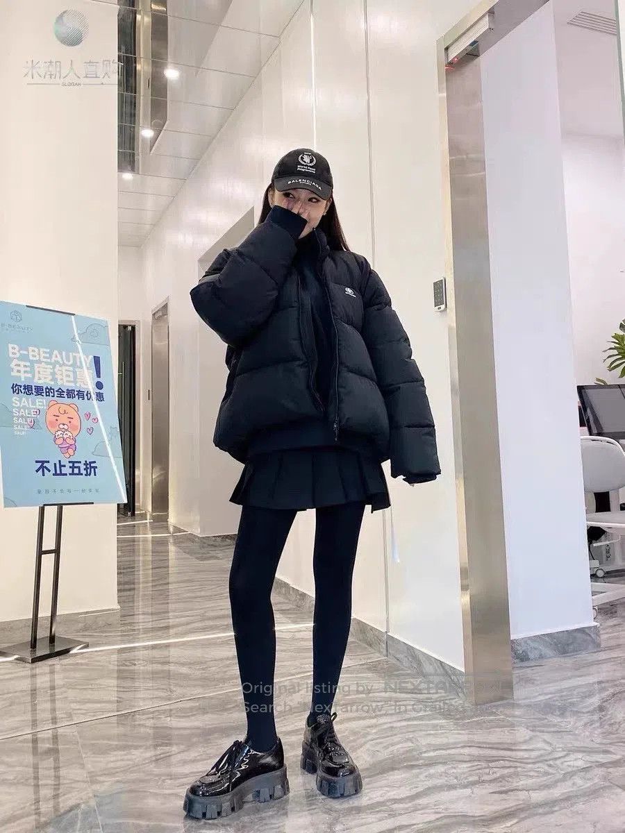 Balenciaga Balenciaga Oversized Puffer Jacket. Size S / US 4 / IT 40 - 8 Thumbnail