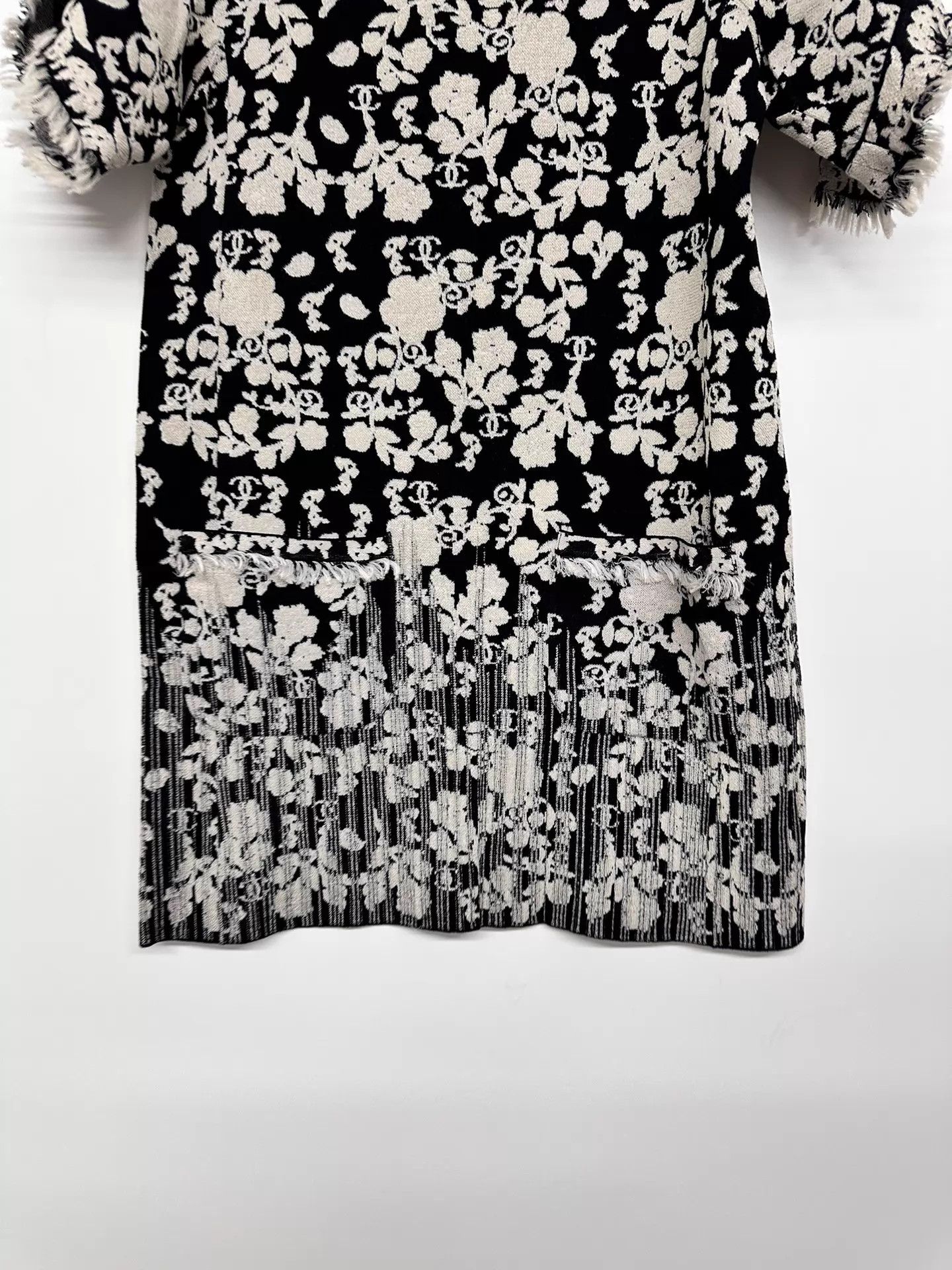 Chanel Chanel all-over printed dress women's EU 38 Size S / US 4 / IT 40 - 5 Thumbnail