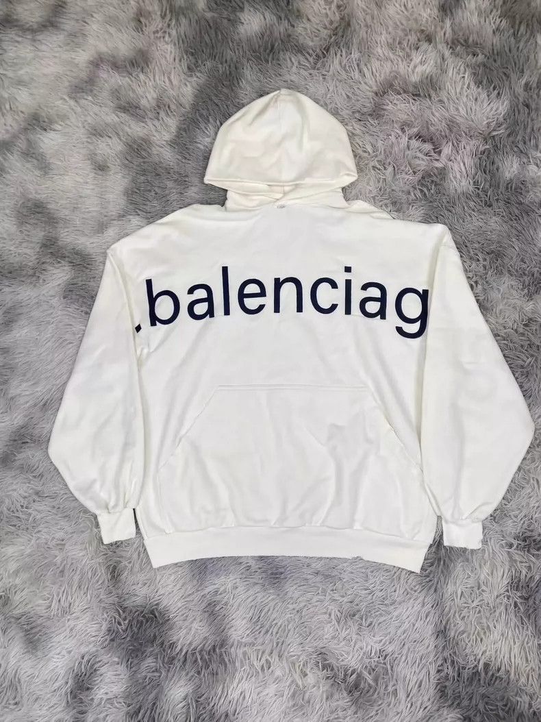 Balenciaga Balenciaga Website logo white sweater Size US S / EU 44-46 / 1 - 1 Thumbnail