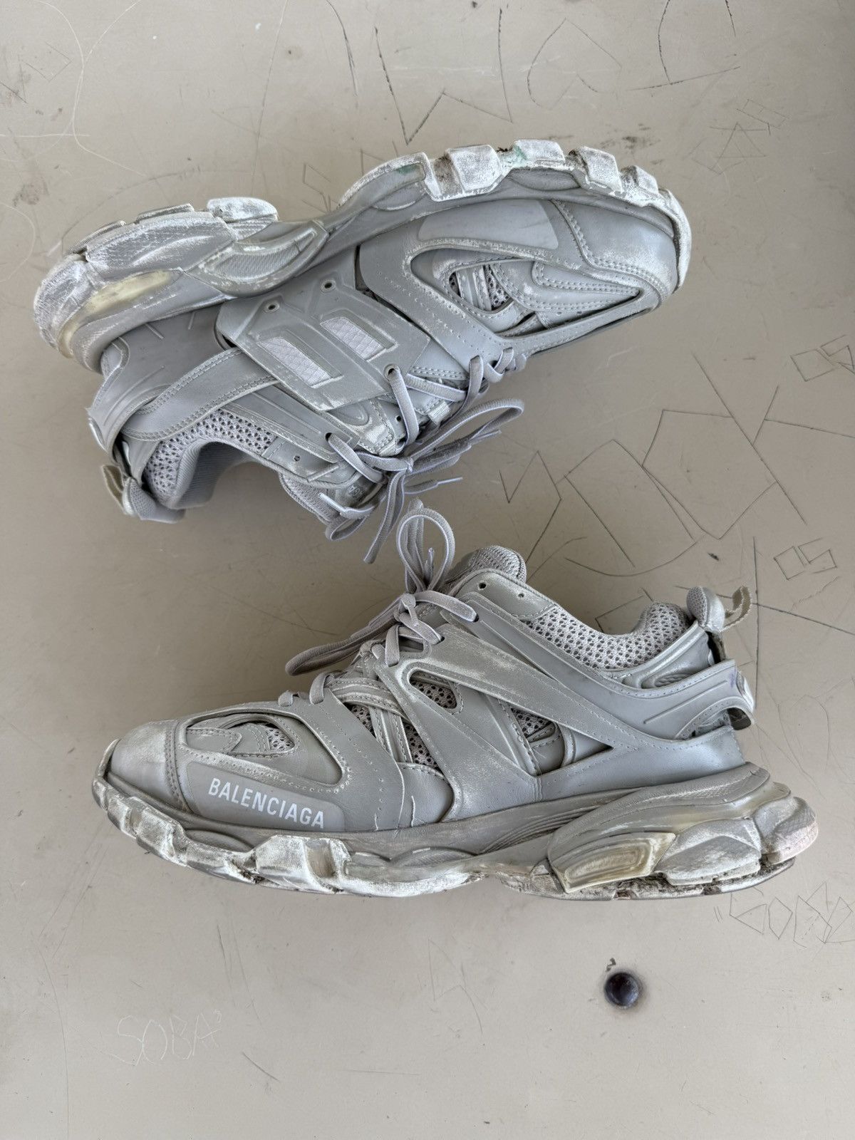 Balenciaga Balenciaga faded gray tracks Size US 9 / EU 42 - 2 Thumbnail