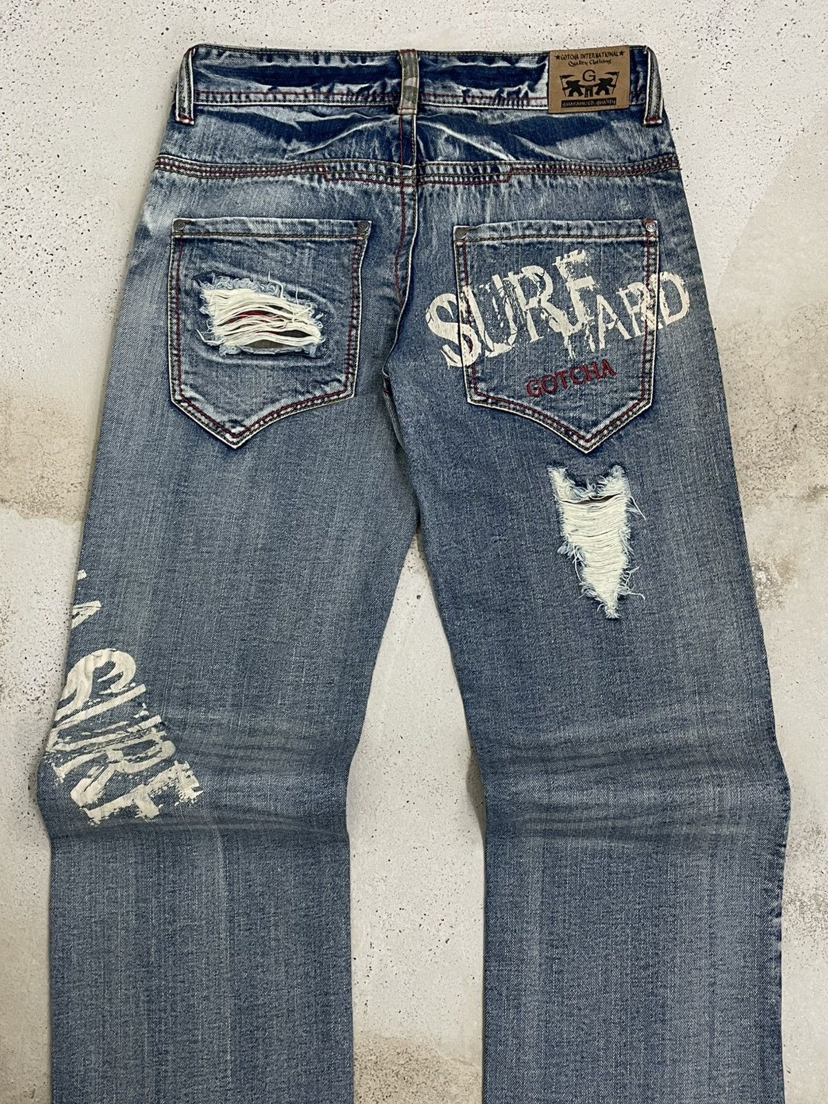 Japanese Brand Vintage 90’s Iconic Surf Wear ‘GOTCHA’ Distressed Denim Size US 32 / EU 48 - 10 Thumbnail