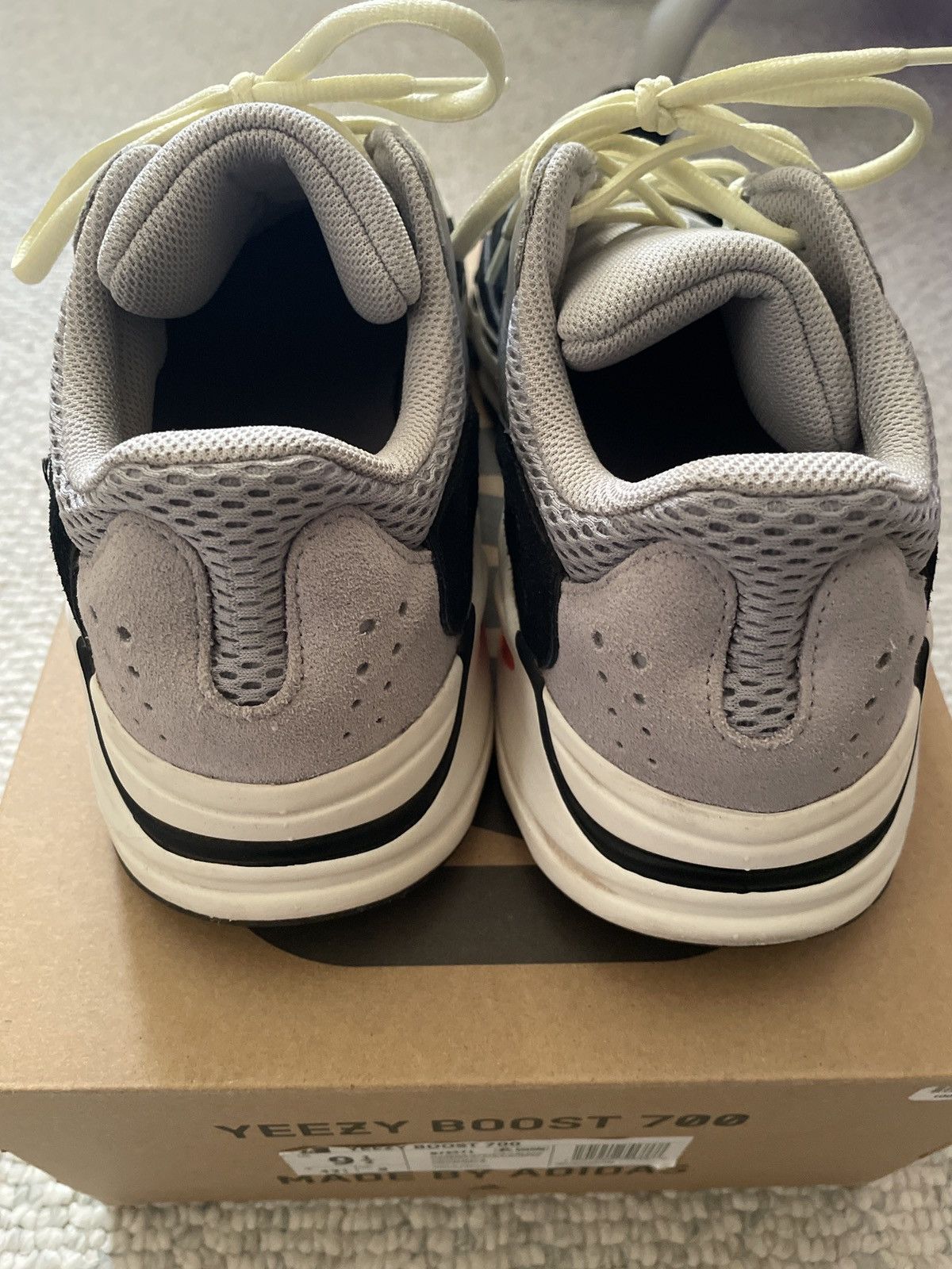 Yeezy Adidas Yeezy Boost 700 Wave Runner Size US 9.5 / EU 42-43 - 4 Thumbnail