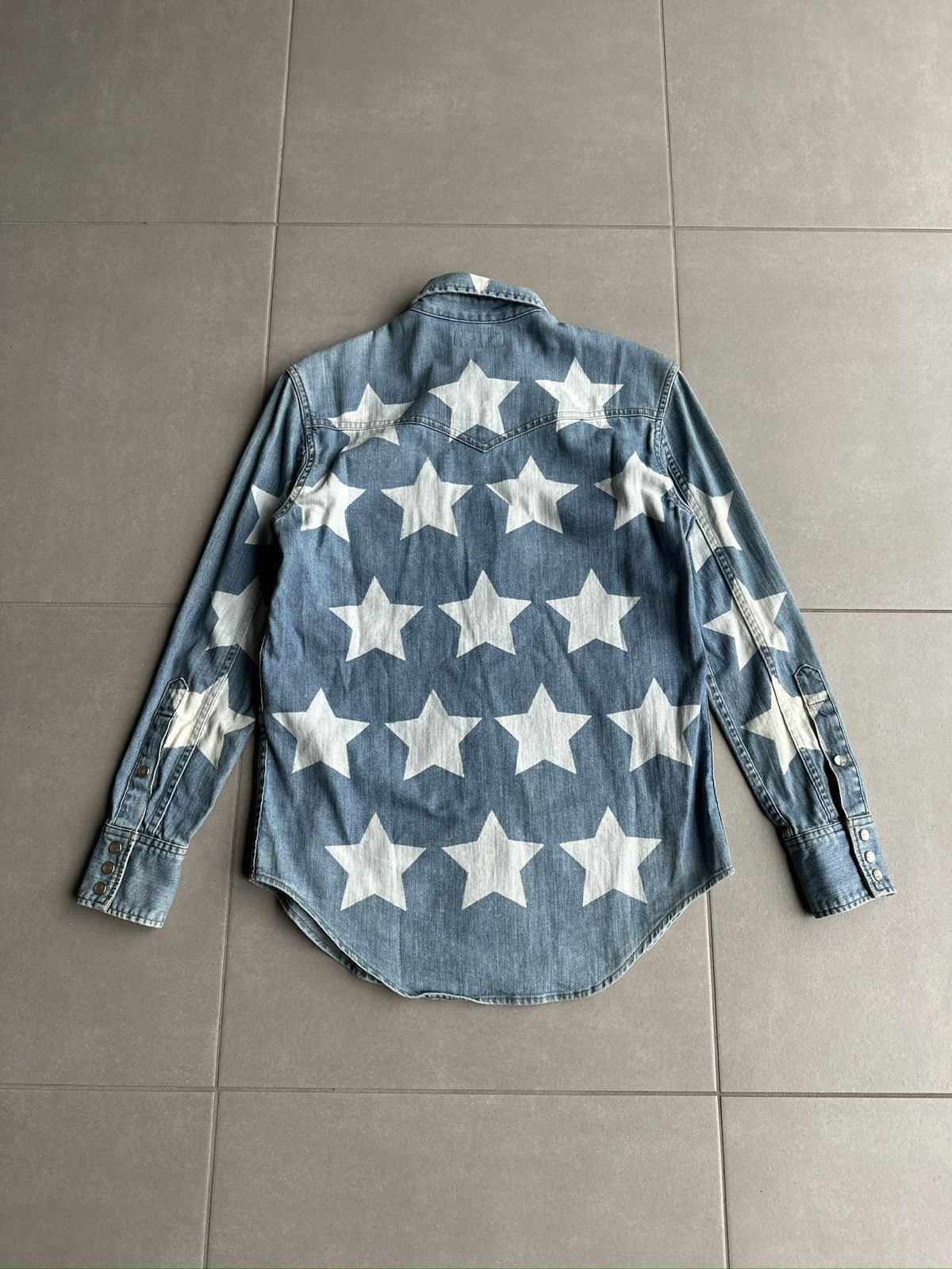 Saint Laurent Paris Saint Laurent Paris SS17 star print denim button up Size US S / EU 44-46 / 1 - 6 Thumbnail