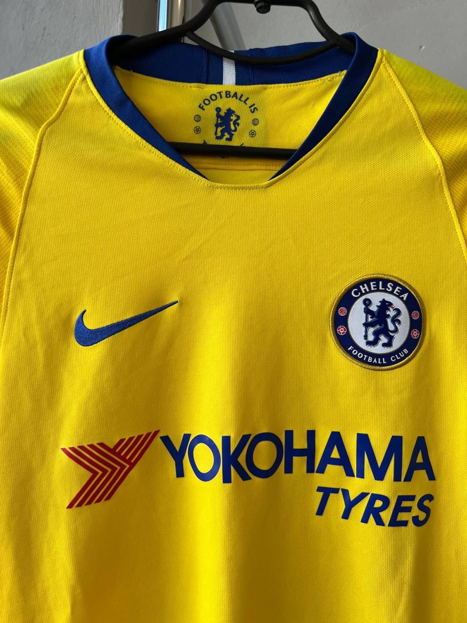 Nike 2018/19 CHELSEA FC AWAY SOCCER JERSEY FOOTBALL SHIRT NIKE S Size US S / EU 44-46 / 1 - 4 Thumbnail