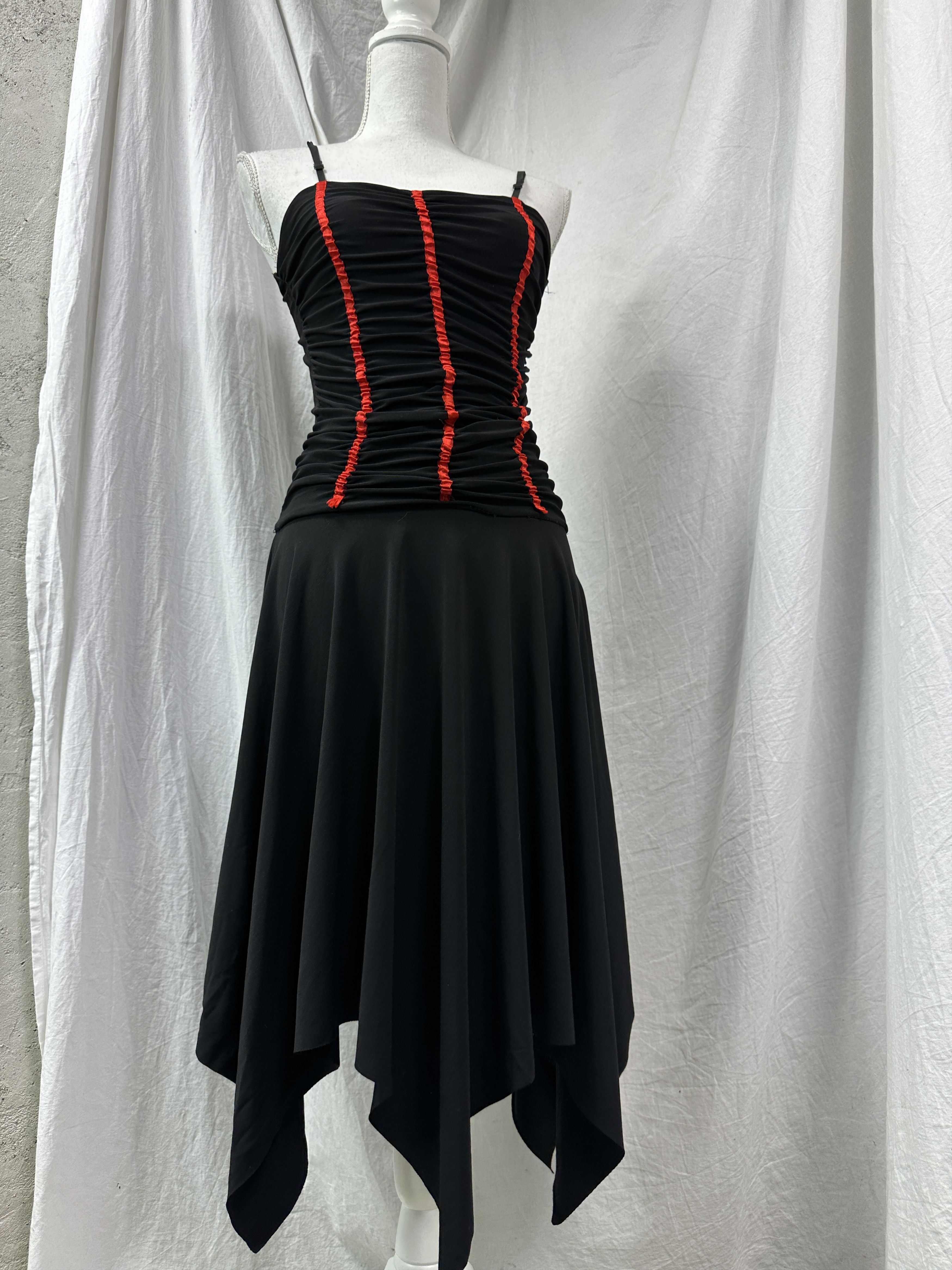 Vintage Vintage Avant Garde Goth Retro Asymmetrical Dres Y2K Size S / US 4 / IT 40 - 1 Thumbnail