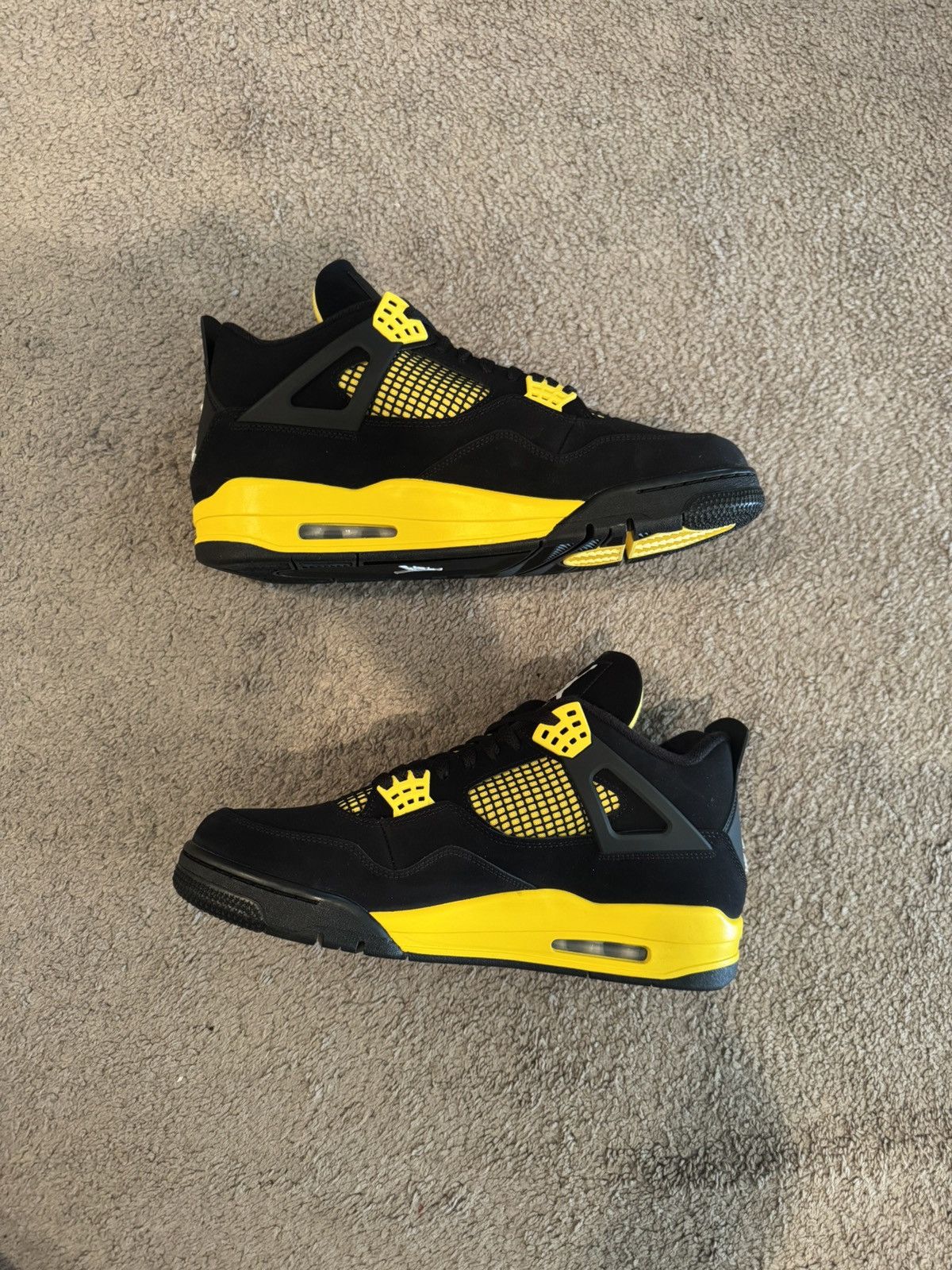 Jordan Brand Air Jordan 4 Retro Thunder Size US 12 / EU 45 - 3 Thumbnail