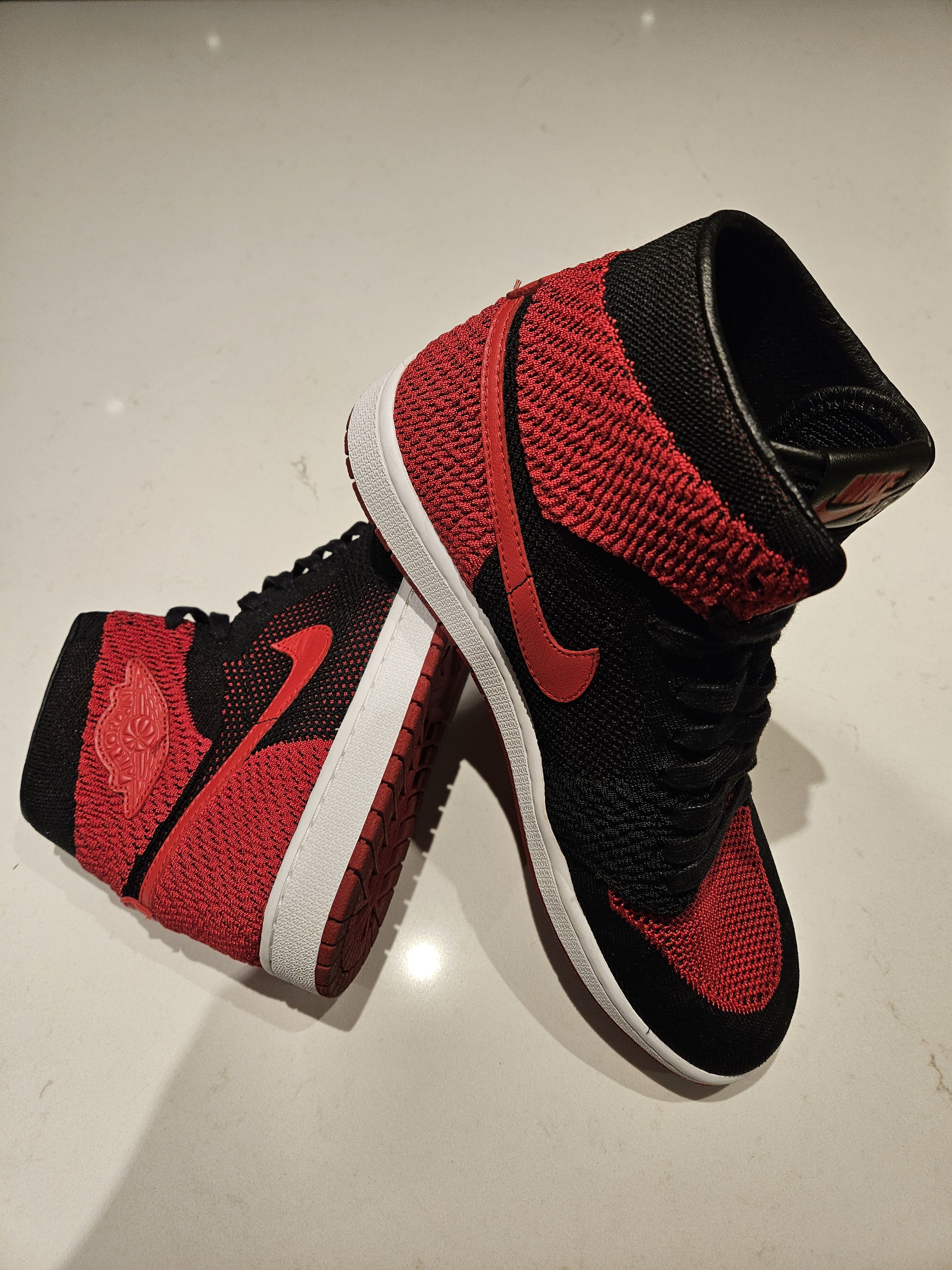 Jordan Brand × Nike Jordan 1 Retro High Flyknit Bred Size US 11 / EU 44 - 1 Thumbnail
