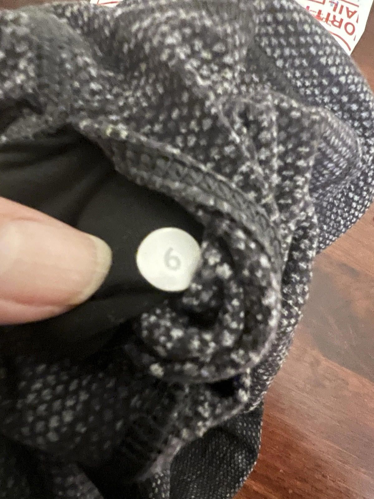 Designer Lululemon Gray Texture Pattern Full Length Wunder Size 6 Size 28" / US 6 / IT 42 - 7 Thumbnail