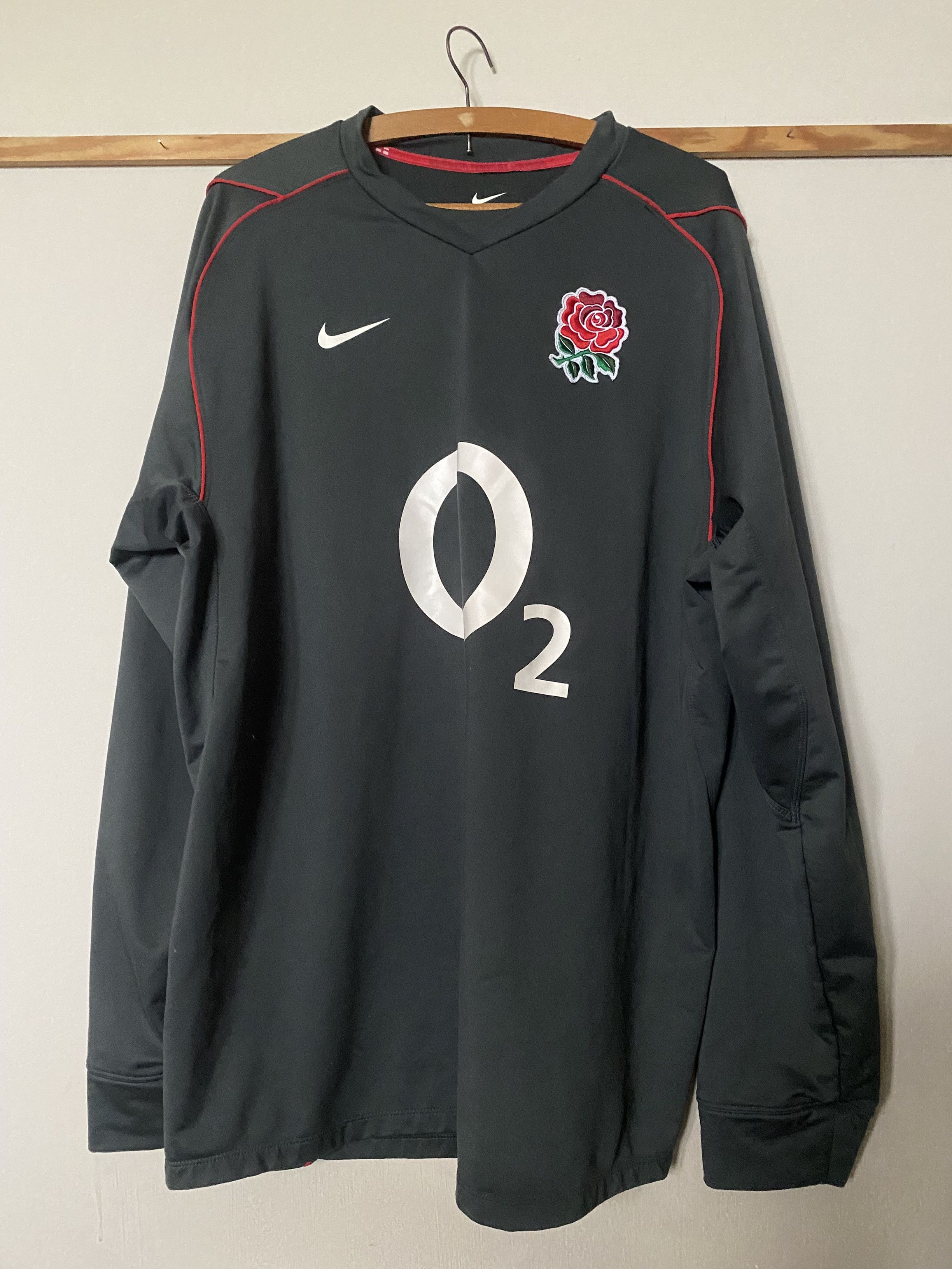 Nike Vintage Rugby ENGLAND - training - XL/2XL - Nike - UNIQUE Size US XL / EU 56 / 4 - 1 Thumbnail