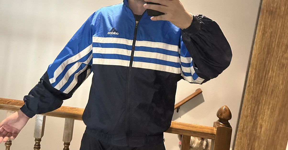 Adidas Vintage 90s Adidas Nylon Track Jacket S (Fits M) Blue Retro Size US S / EU 44-46 / 1 - 14 Thumbnail