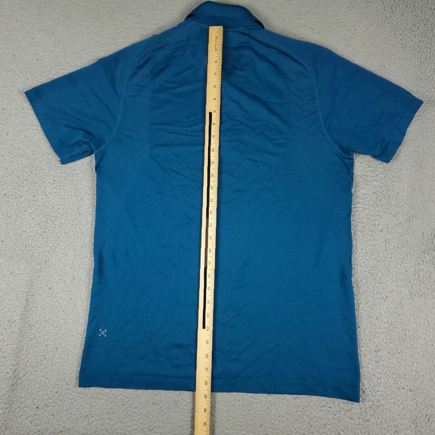 Lululemon Lululemon Polo Shirt Mens L Blue Nylon Polyester Polo Shirt Short Sleeve Casual Golf Activewear Modern Preppy Logo Mens Size US L / EU 52-54 / 3 - 6 Thumbnail