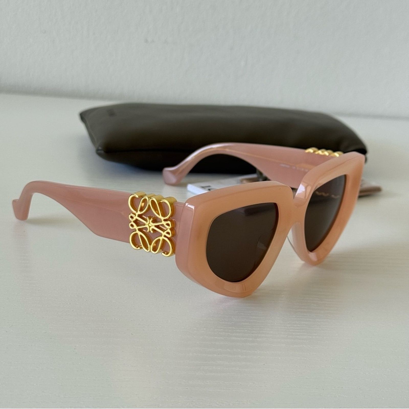 Loewe New! Loewe Pink Sunglasses LW40154U 72E, Authentic Size ONE SIZE - 7 Thumbnail