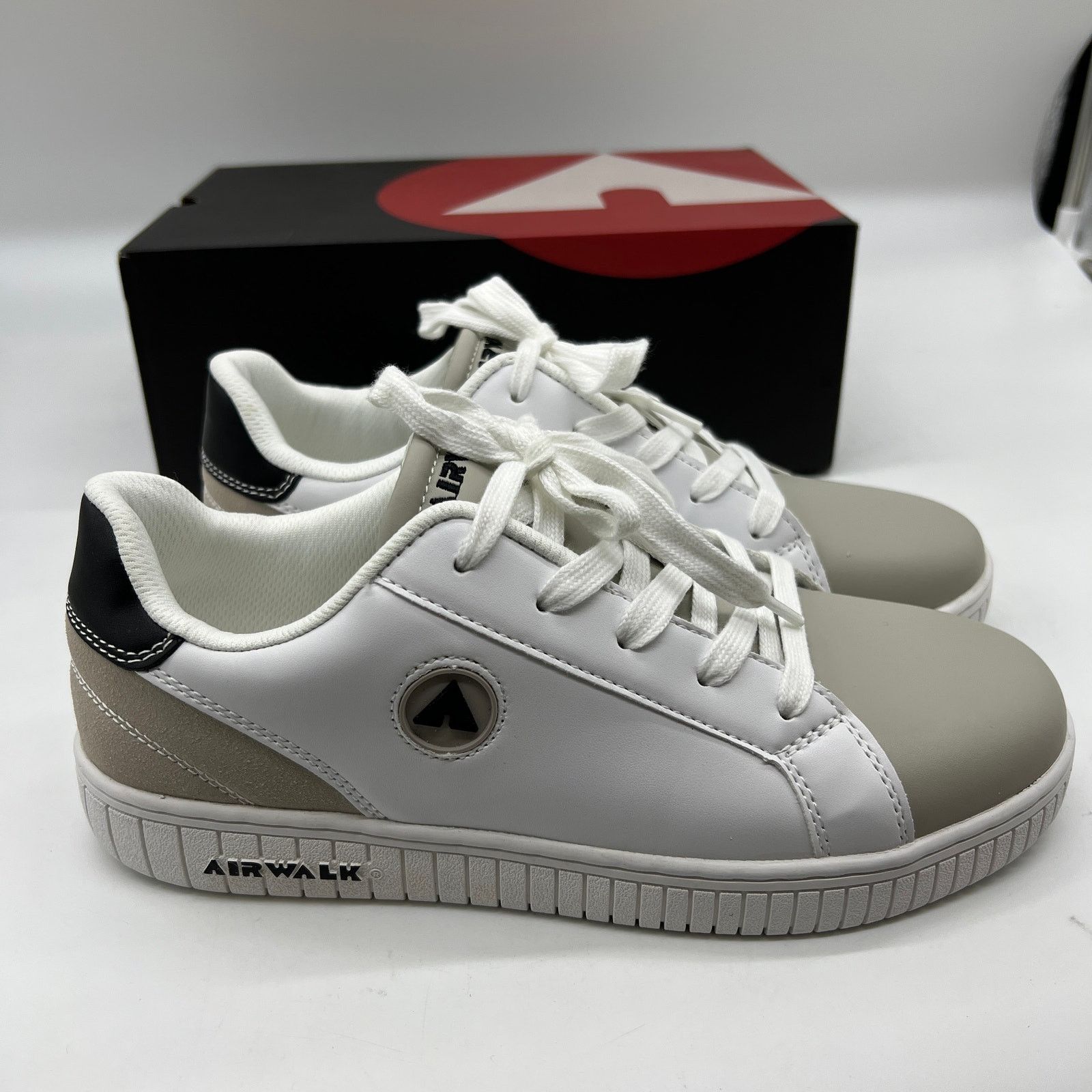 Airwalk AIRWALK Steview Skateboarding Shoes for Men White Size US 6.5 / EU 39-40 - 4 Thumbnail