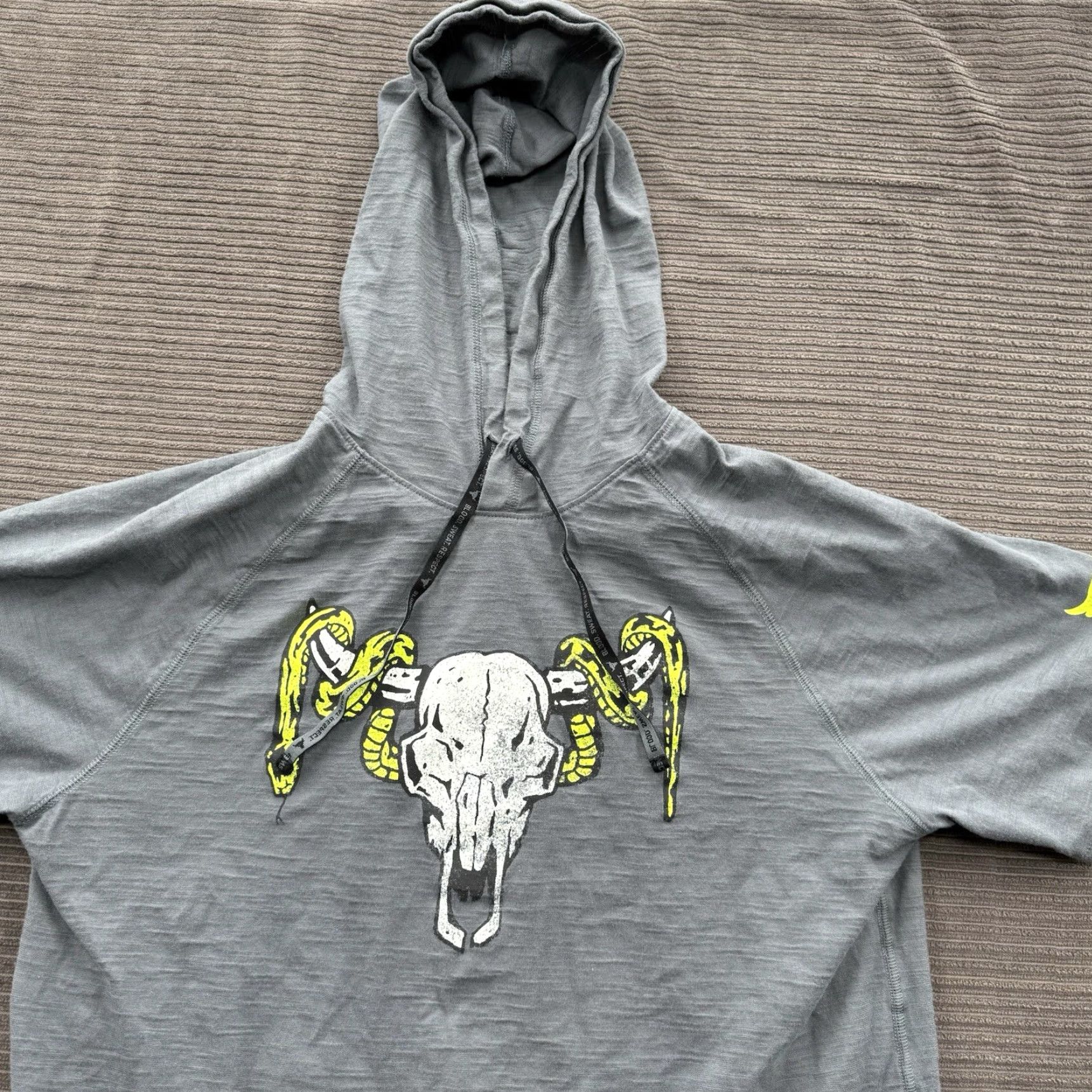 Under Armour Under Armour Project Rock Hoodie Shirt Men M Gray Graphic Print Gym Crew Neck 3/4 Sleeve Hooded Pockets Athletic Size US M / EU 48-50 / 2 - 8 Thumbnail