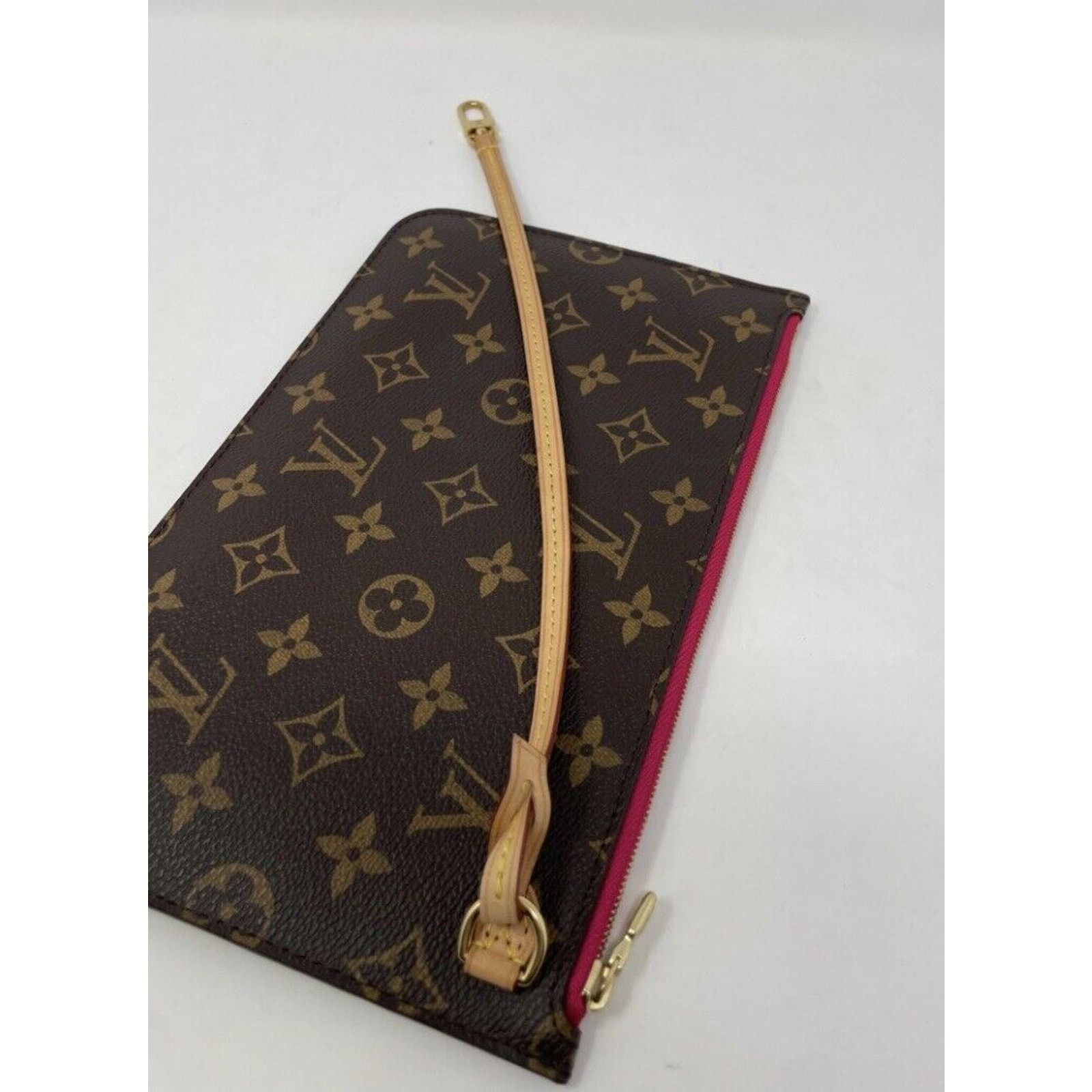 Louis Vuitton AUTHENTIC LOUIS VUITTON Large Monogram Pink Pouch Pochette Size ONE SIZE - 7 Thumbnail
