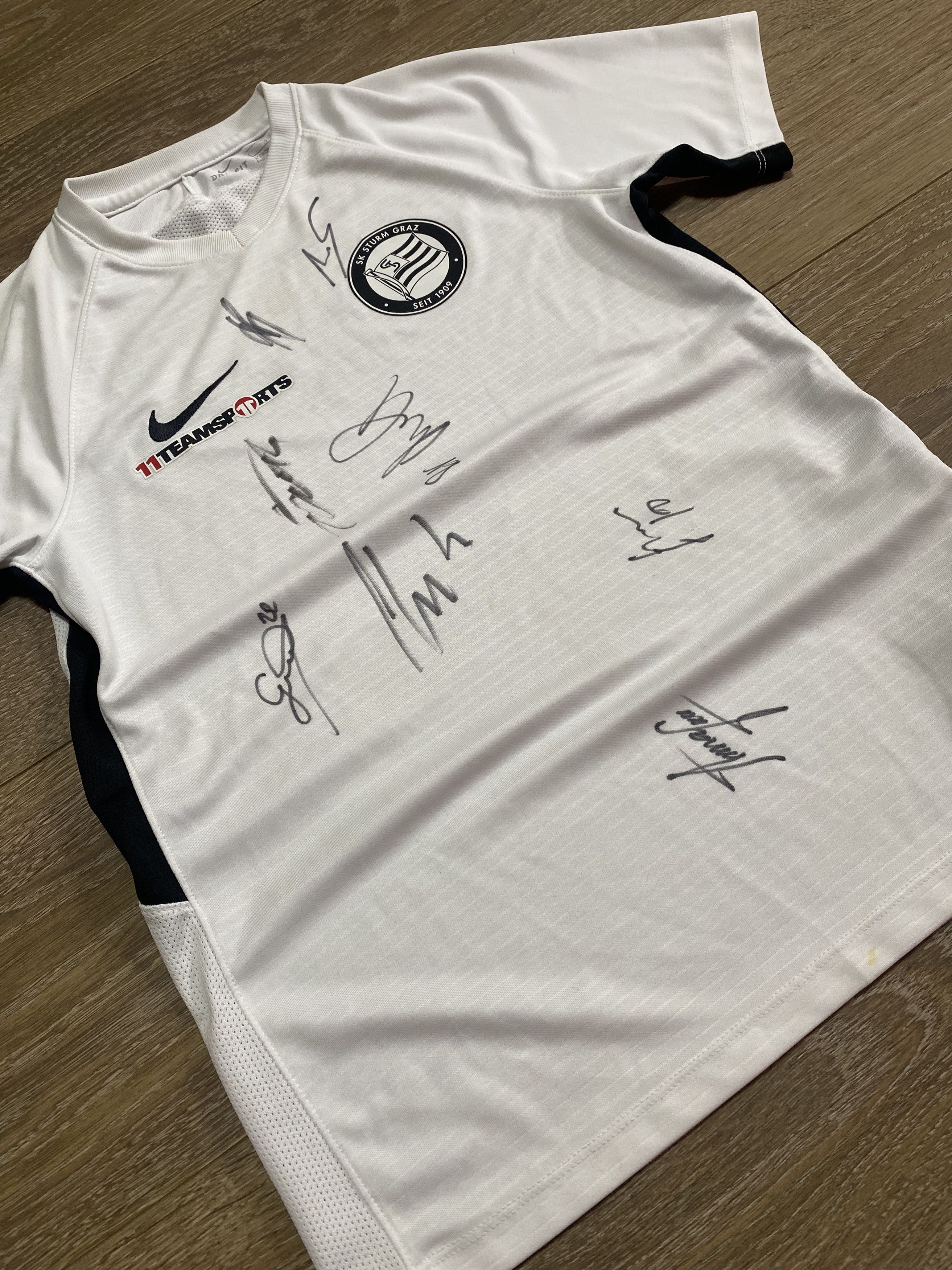 Nike × Vintage VTG SK Sturm Graz Training Football Jersey AUTOGRAPH kids L Size US L / EU 52-54 / 3 - 5 Thumbnail