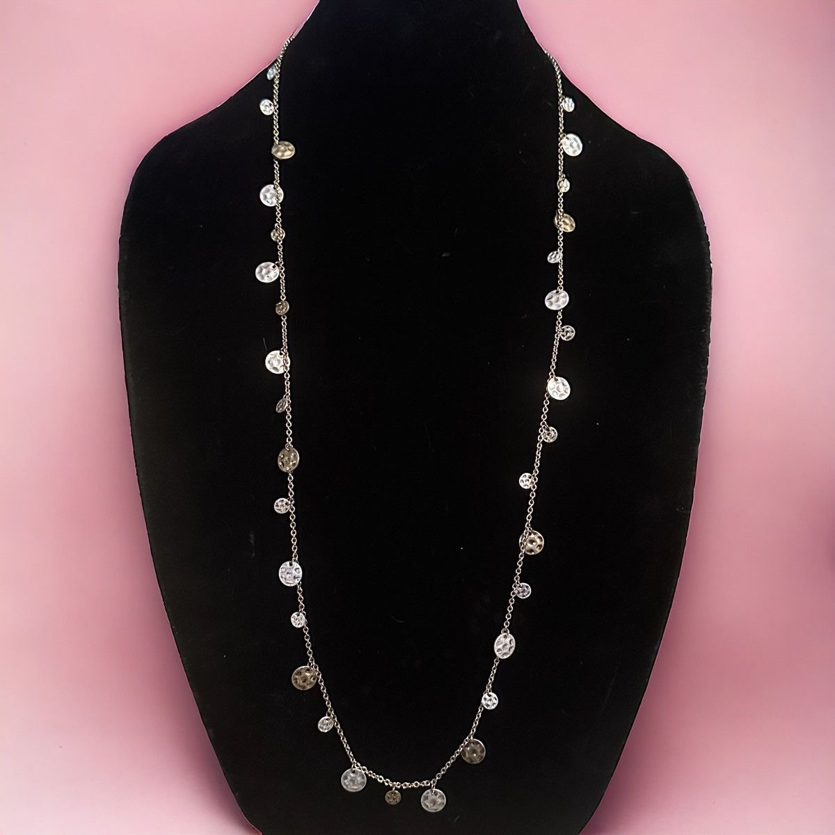 Other Silver tone hammered discs charm necklace Size ONE SIZE - 1 Thumbnail