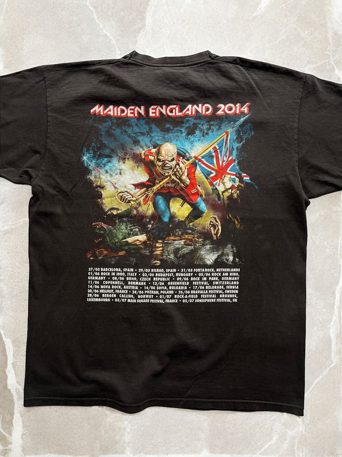 Band Tees × Iron Maiden × Vintage IRON MAIDEN 2014 England Tour Vintage tee T shirt skull y2k Size US XL / EU 56 / 4 - 1 Thumbnail