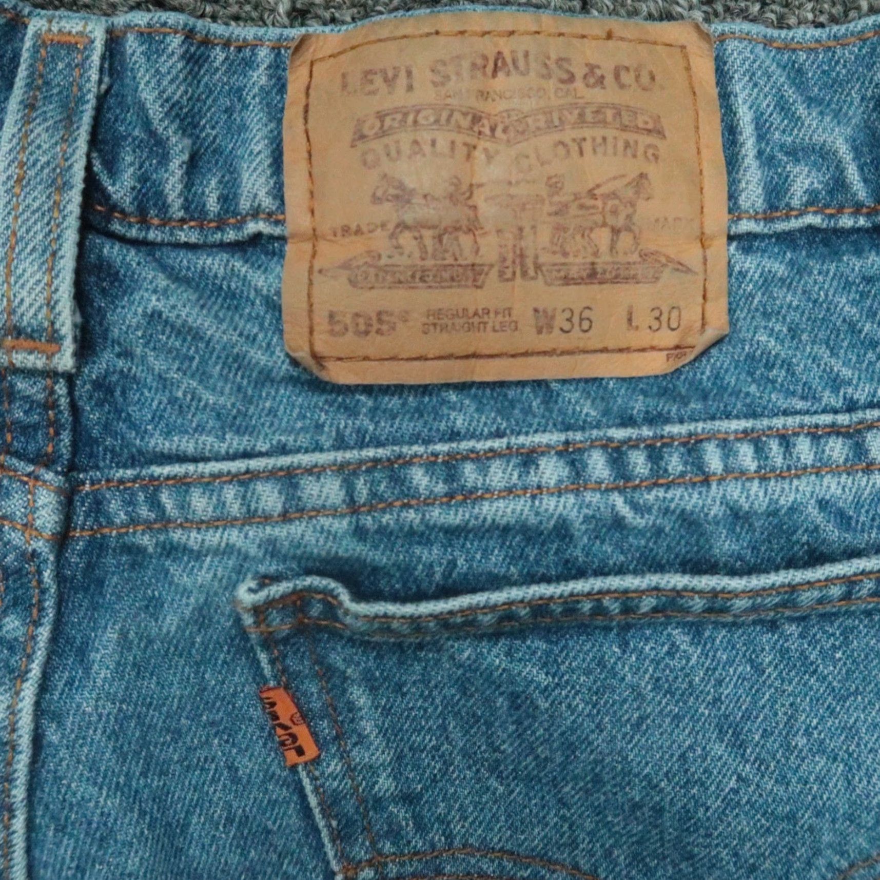 Levi's VINTAGE Levi's Jeans Mens 33x30 Blue 505 Orange Tab Straight 5 Pocket 90s Y2K Size US 33 - 5 Thumbnail