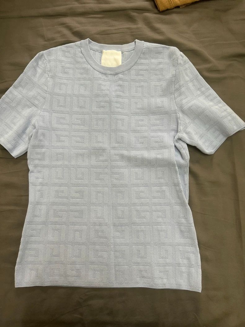Givenchy Givenchy Knit Short Sleeve Misty Blue M Size US M / EU 48-50 / 2 - 1 Thumbnail