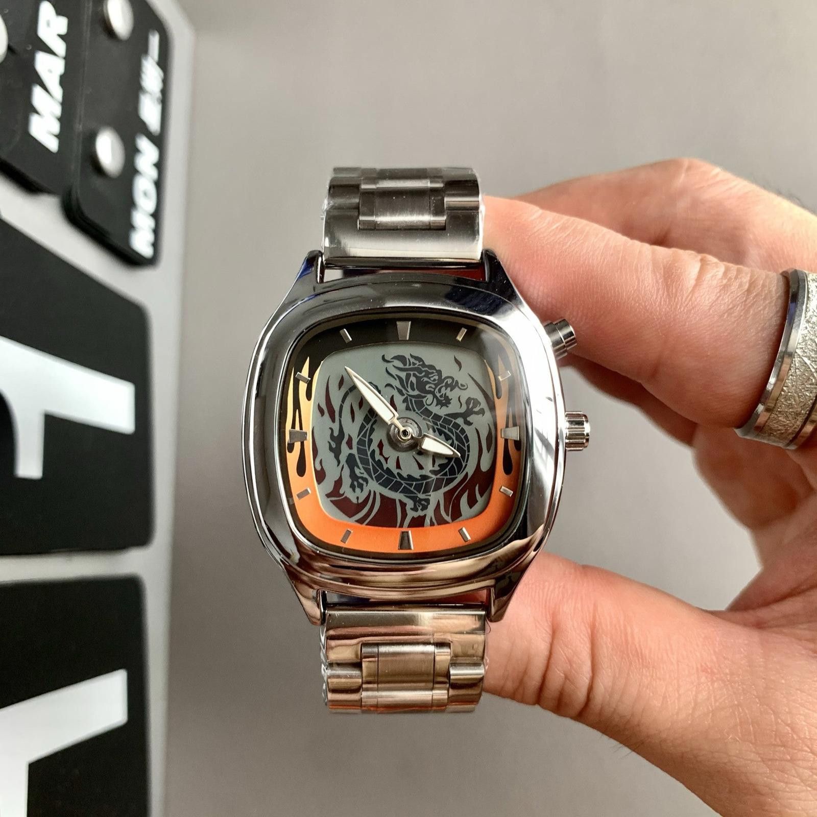 Vintage Y2K Dragon Watch – Digital Display, Retro Unisex Fit Size ONE SIZE - 1 Thumbnail